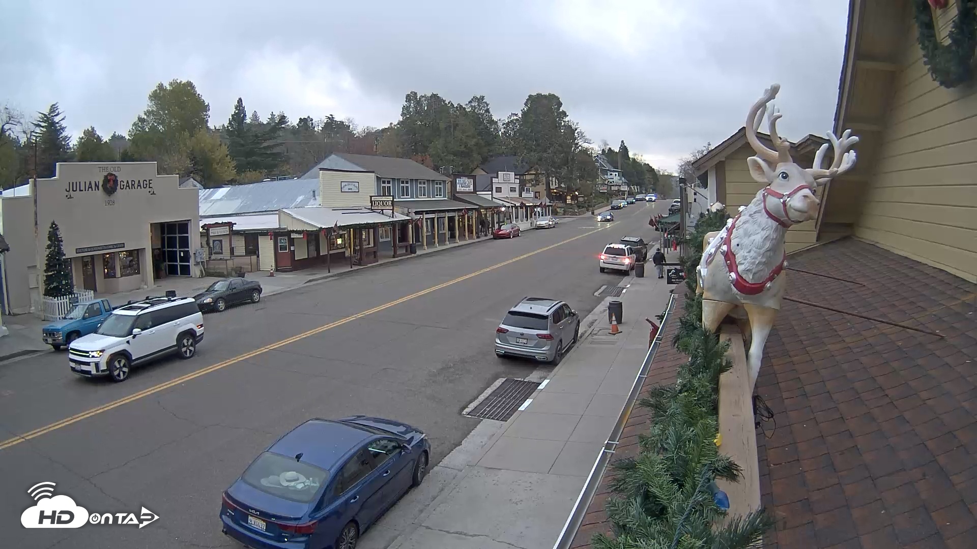 Snapshot of Downtown Julian Live Webcam taken Nov 20, 2025, 4:23pm PST