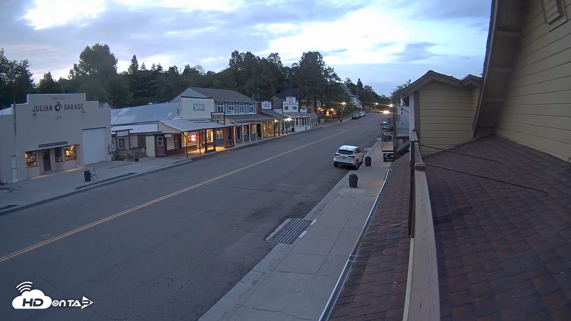 Snapshot of Downtown Julian Live Webcam taken Aug 6, 2026, 5:52am PDT