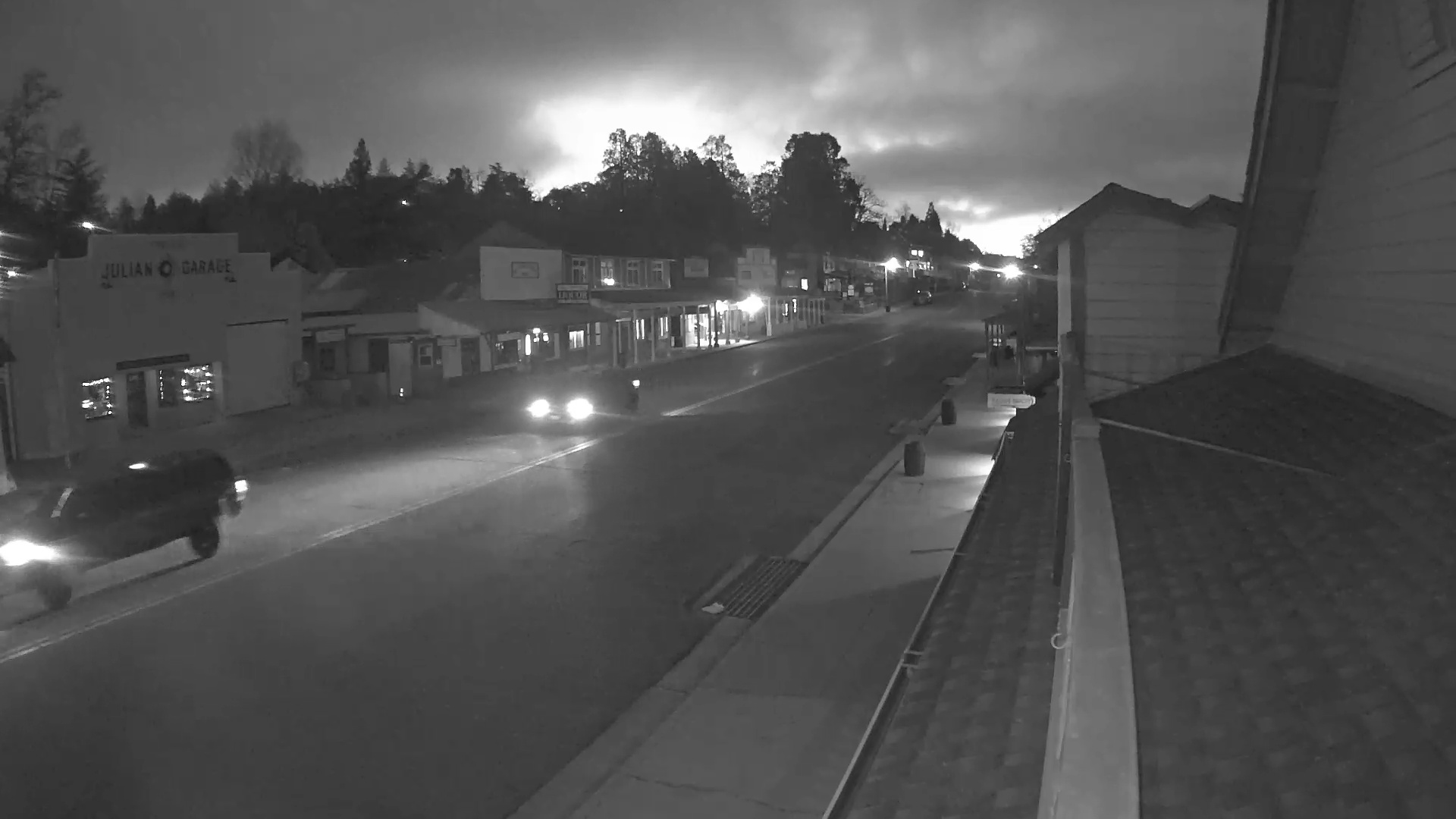 Snapshot of Downtown Julian Live Webcam taken Jan 30, 2025, 6:10am PST