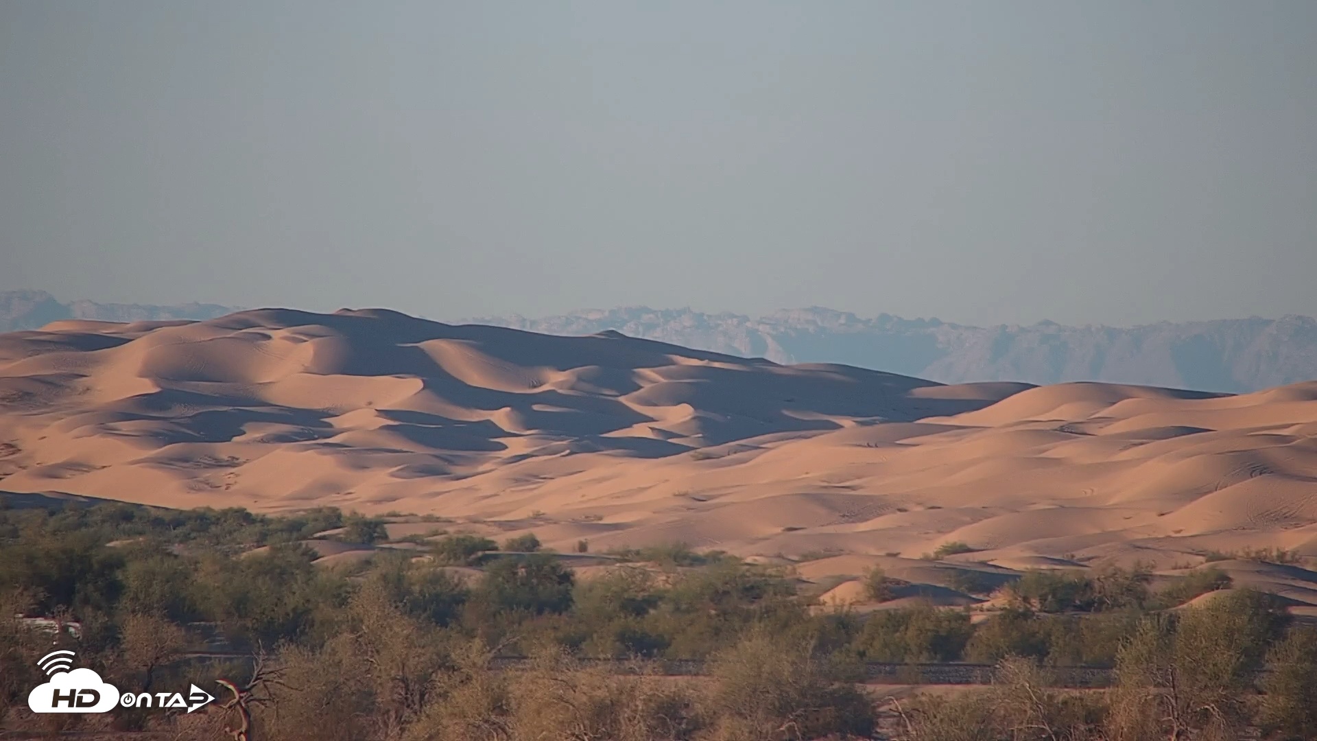Snapshot of Glamis Sand Dunes Live Webcam taken Feb 5, 2025, 6:59am PST