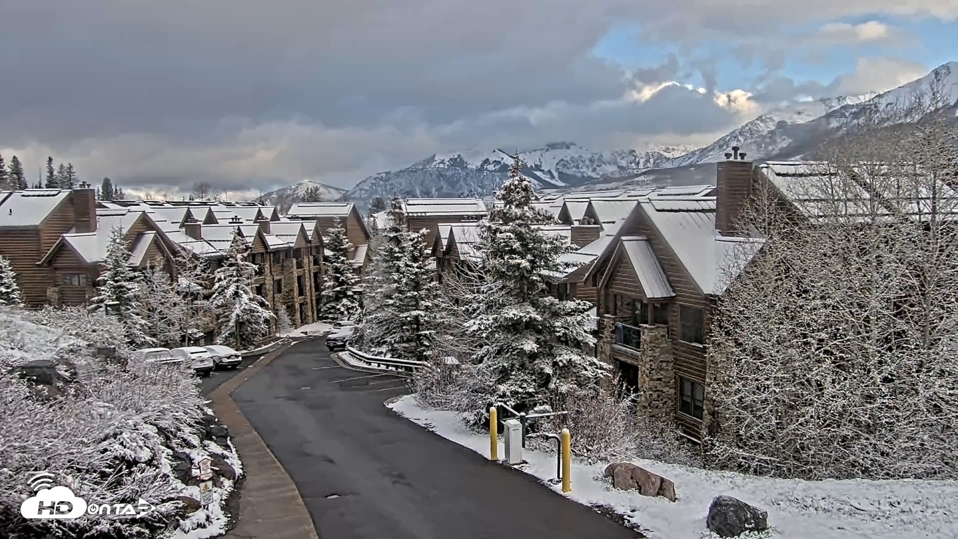 Snapshot of Mountain Lodge Telluride Live Webcam taken May 19, 2025, 6:42am MDT