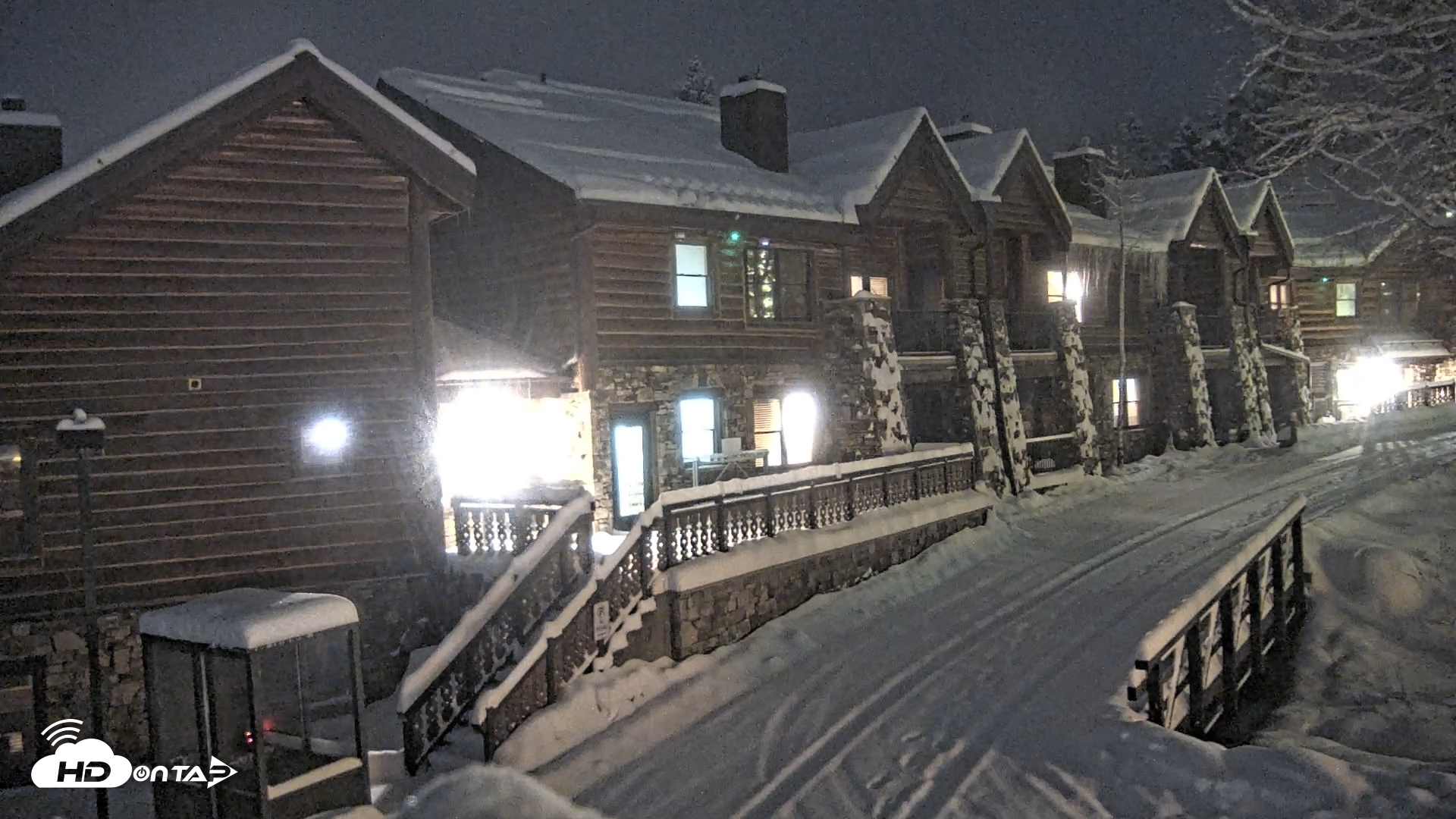 Snapshot of Mountain Lodge Telluride Live Webcam taken Dec 3, 2025, 5:23am MST