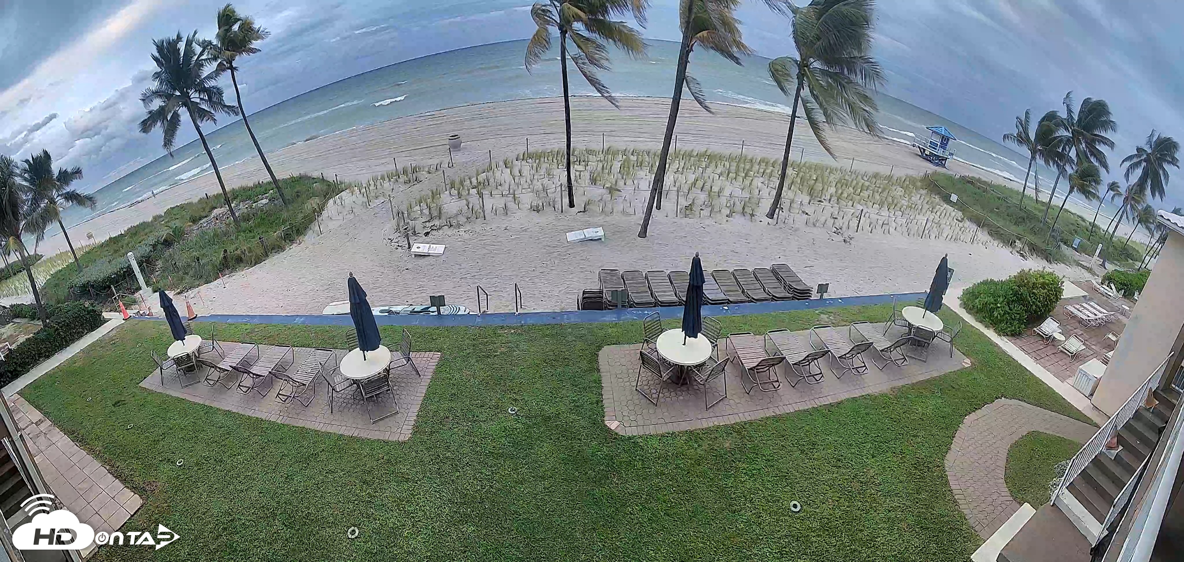 Snapshot of Hollywood Beach Enchanted Isle Resort Live Cam taken Oct 22, 2026, 6:30pm EDT