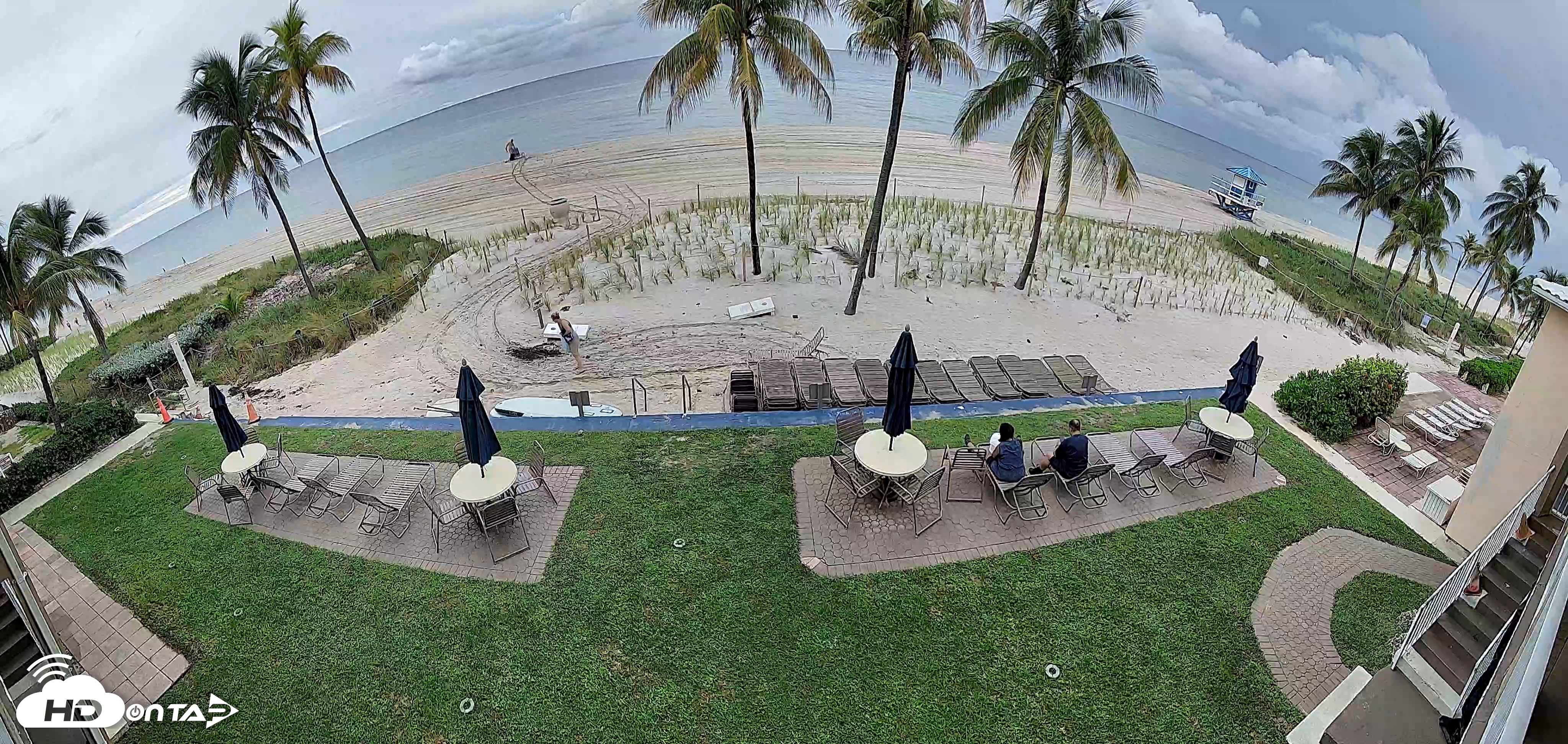 Snapshot of Hollywood Beach Enchanted Isle Resort Live Cam taken Sep 29, 2026, 6:07pm EDT