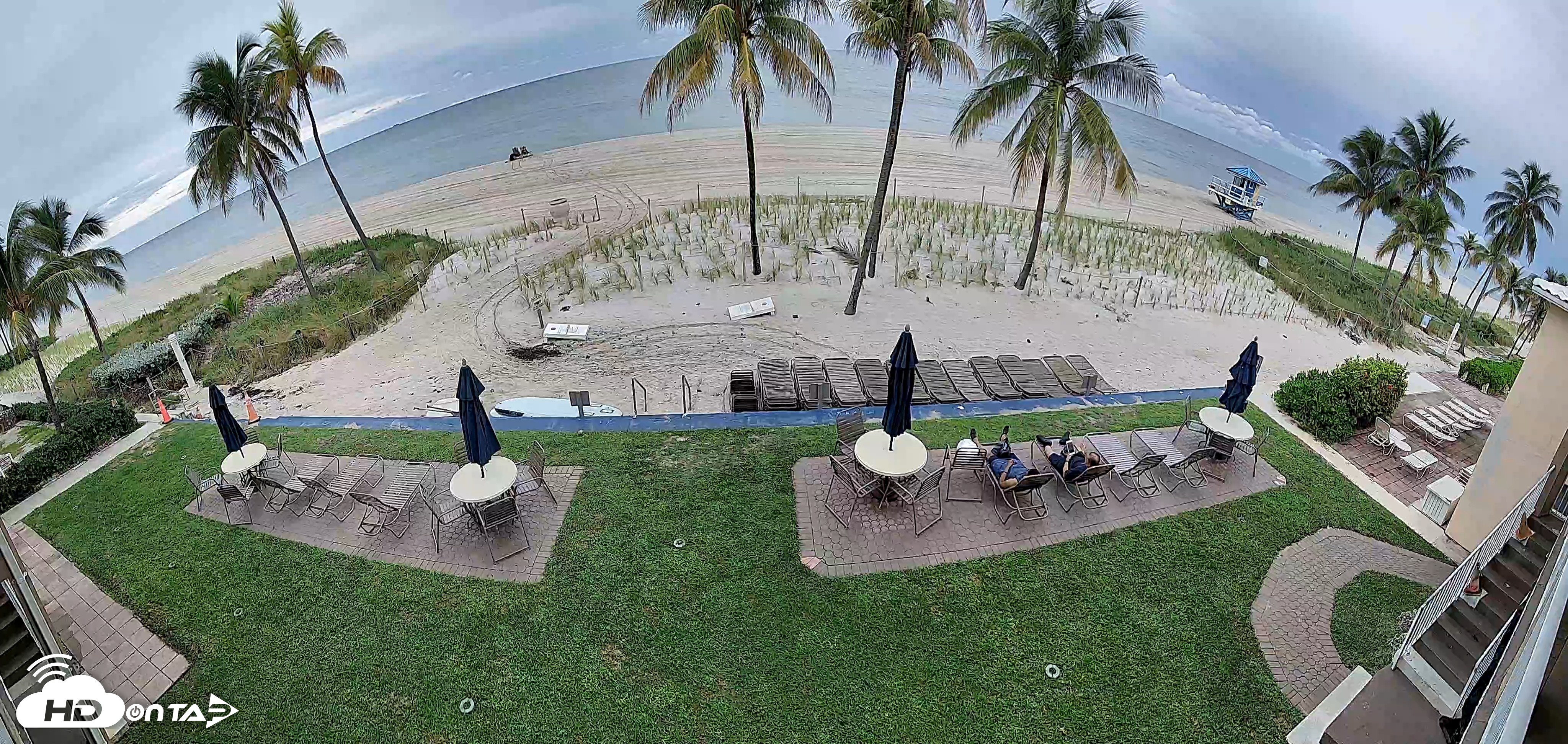 Snapshot of Hollywood Beach Enchanted Isle Resort Live Cam taken Sep 29, 2026, 5:47pm EDT