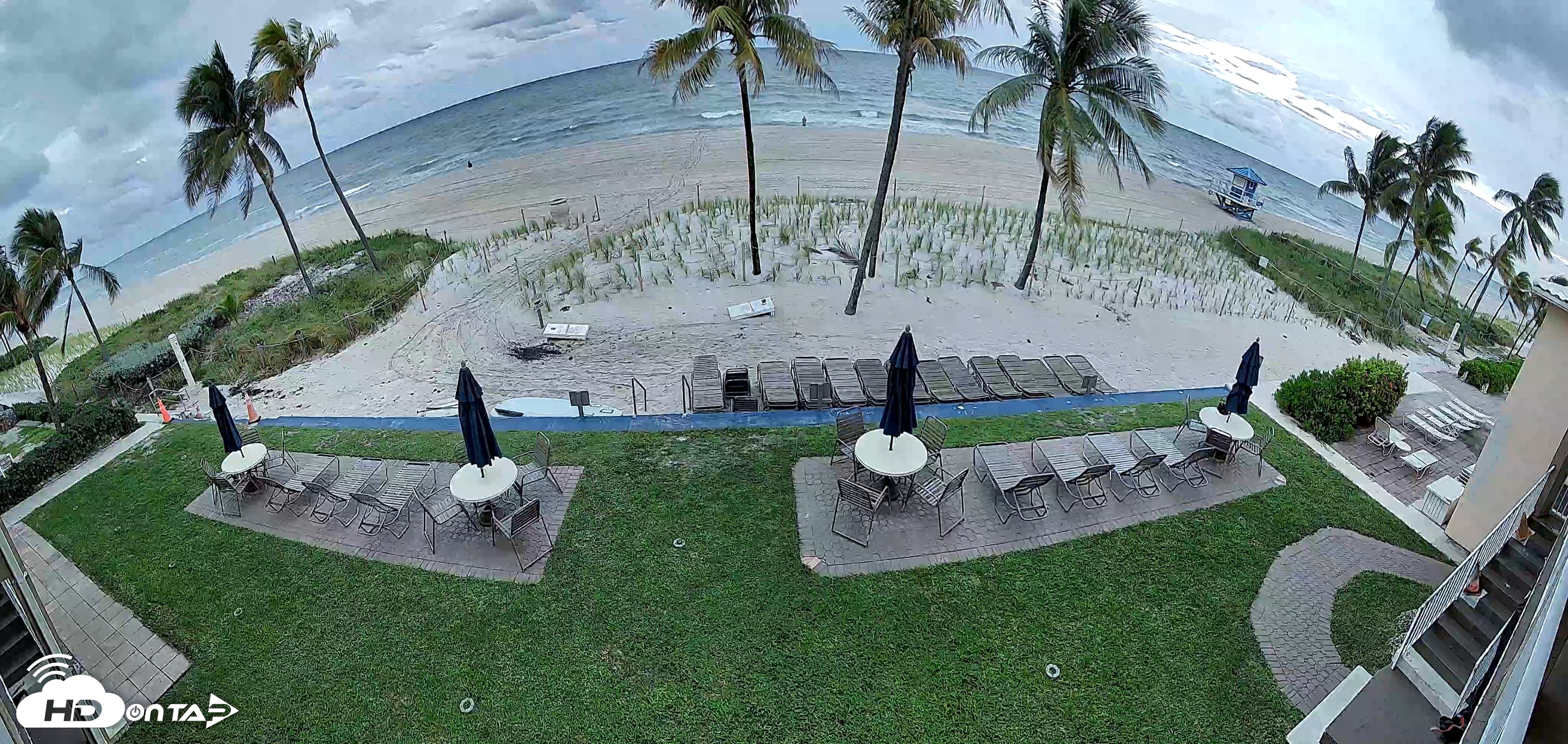 Snapshot of Hollywood Beach Enchanted Isle Resort Live Cam taken Sep 30, 2026, 7:10pm EDT