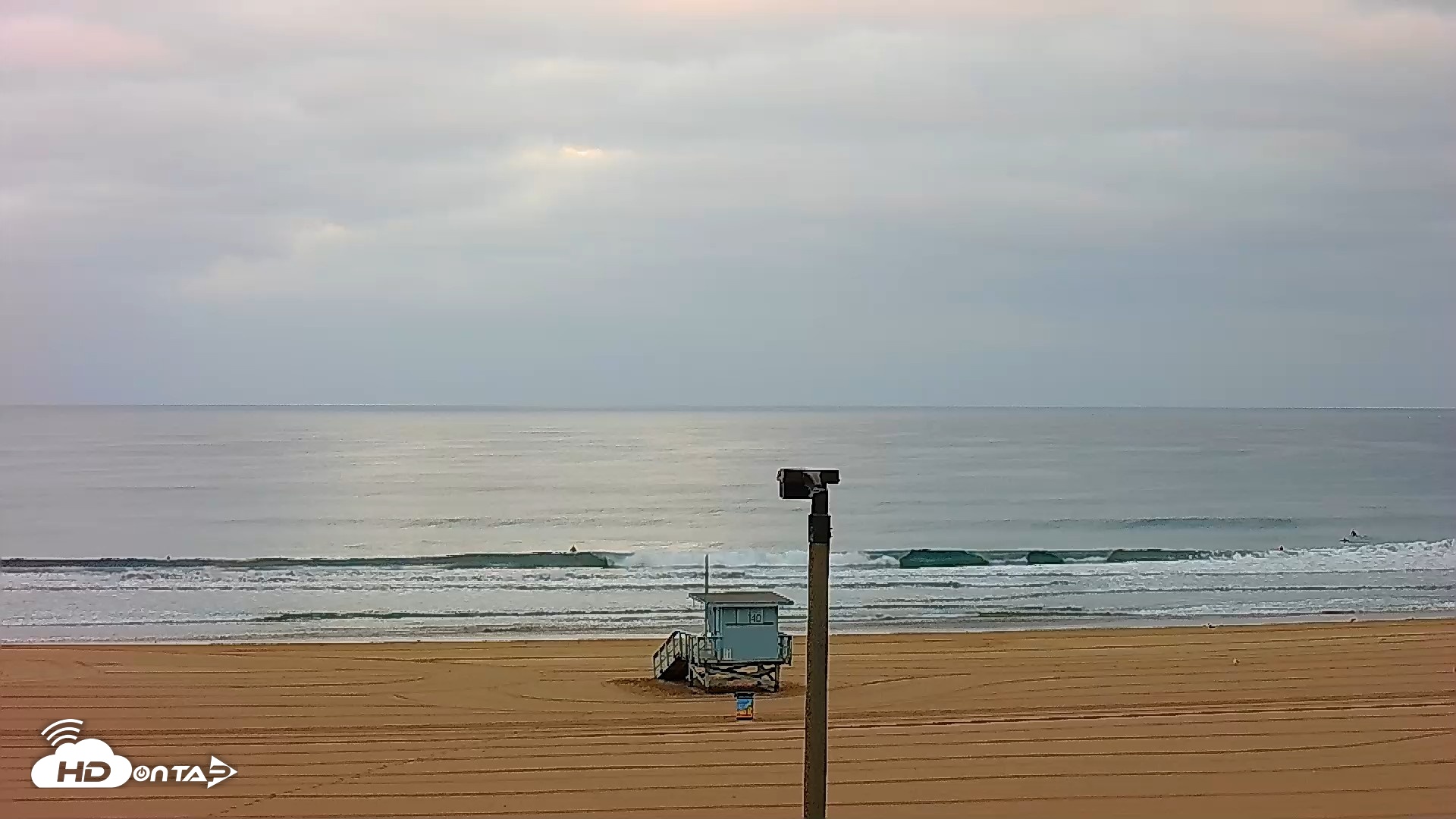 Snapshot of El Porto - Manhattan Beach Live Surf Webcam taken Sep 15, 2026, 6:44am PDT
