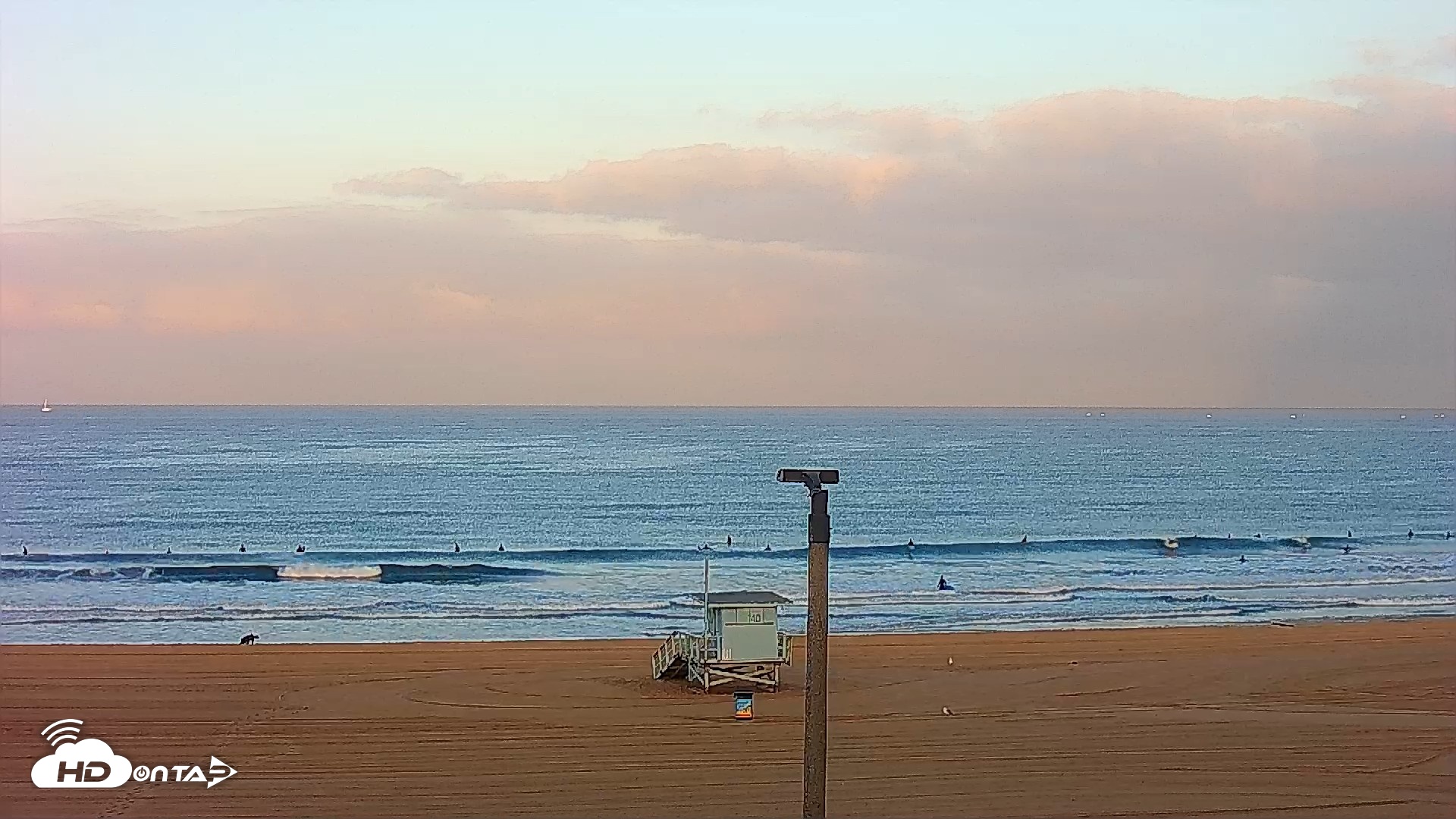 Snapshot of El Porto - Manhattan Beach Live Surf Webcam taken Sep 19, 2026, 7:05am PDT