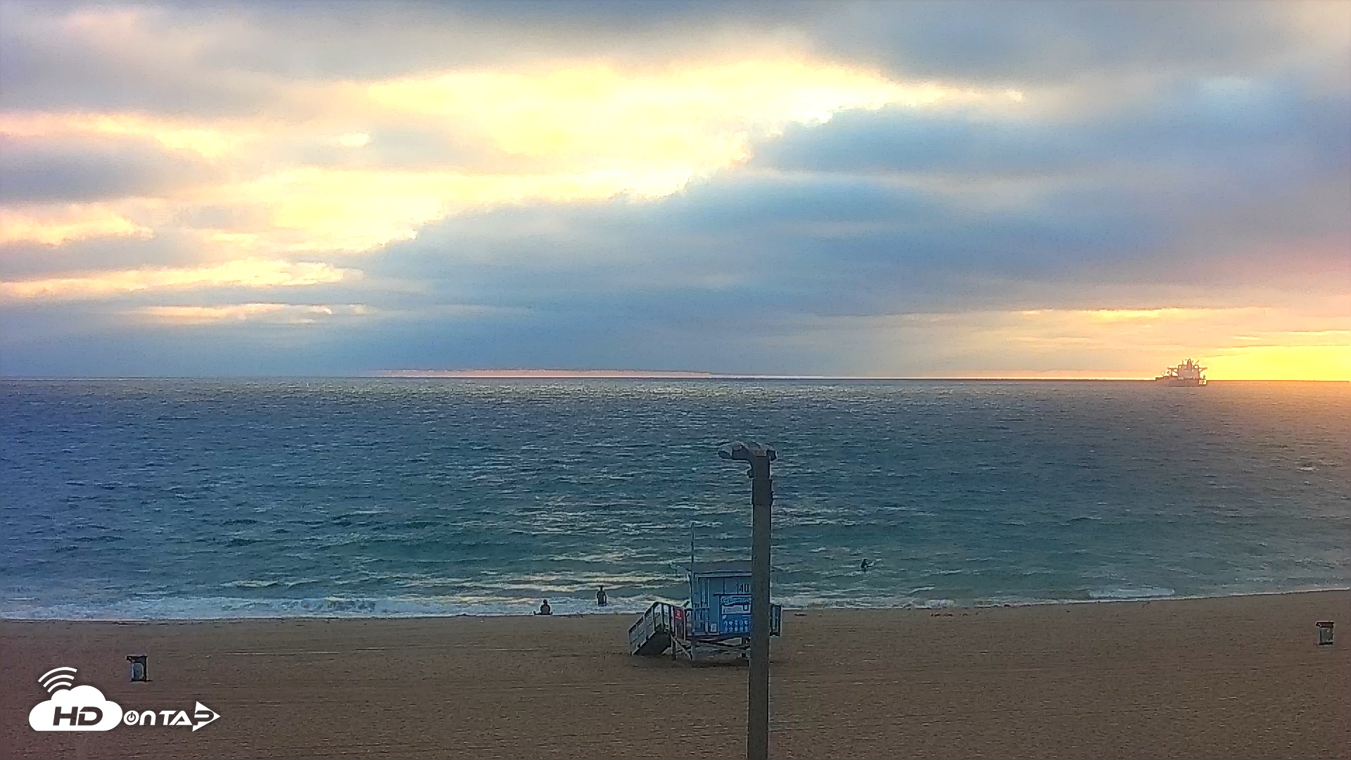 Snapshot of El Porto - Manhattan Beach Live Surf Webcam taken Jul 22, 2025, 7:32pm PDT