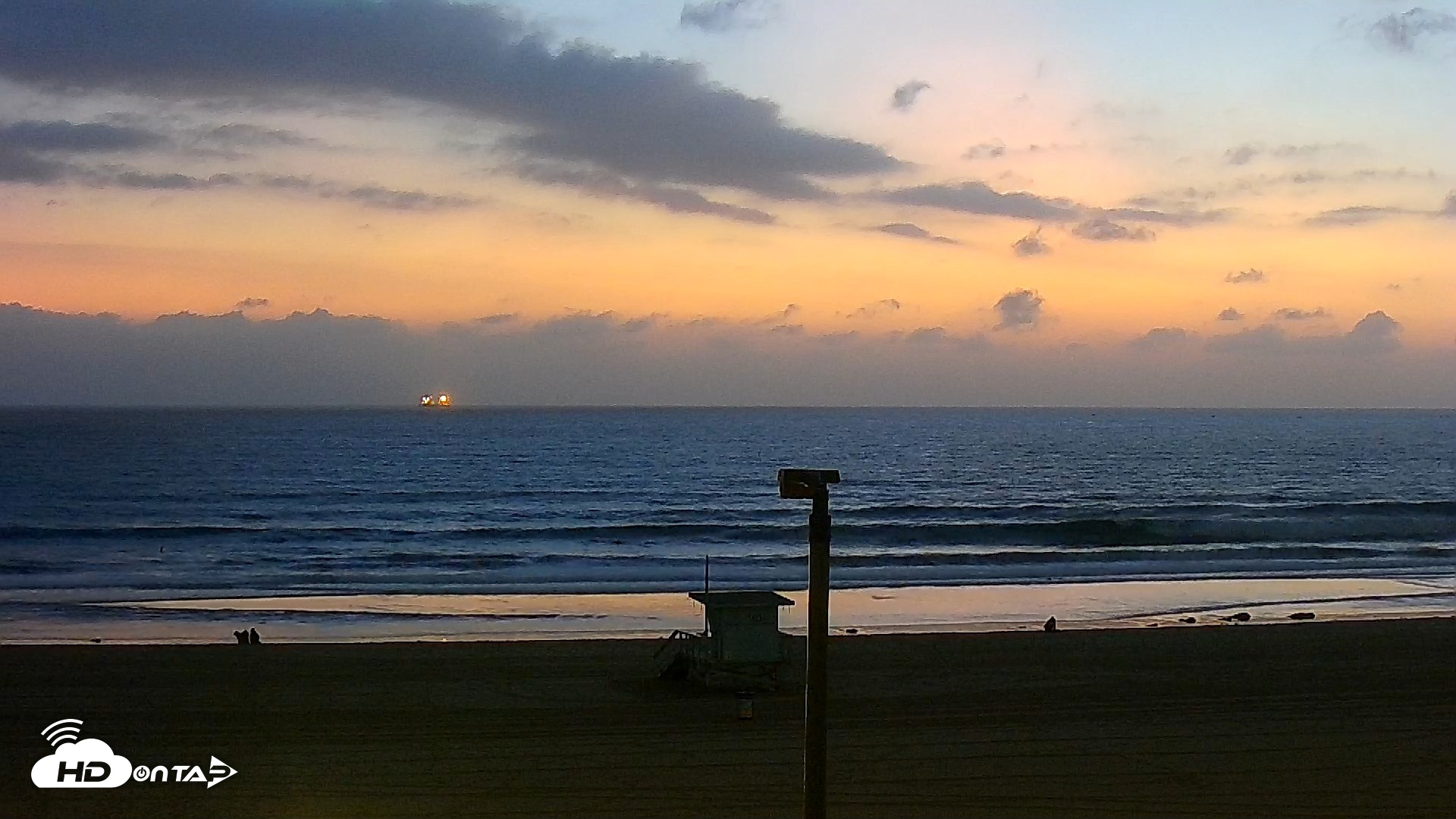 Snapshot of El Porto - Manhattan Beach Live Surf Webcam taken Sep 15, 2026, 7:29pm PDT