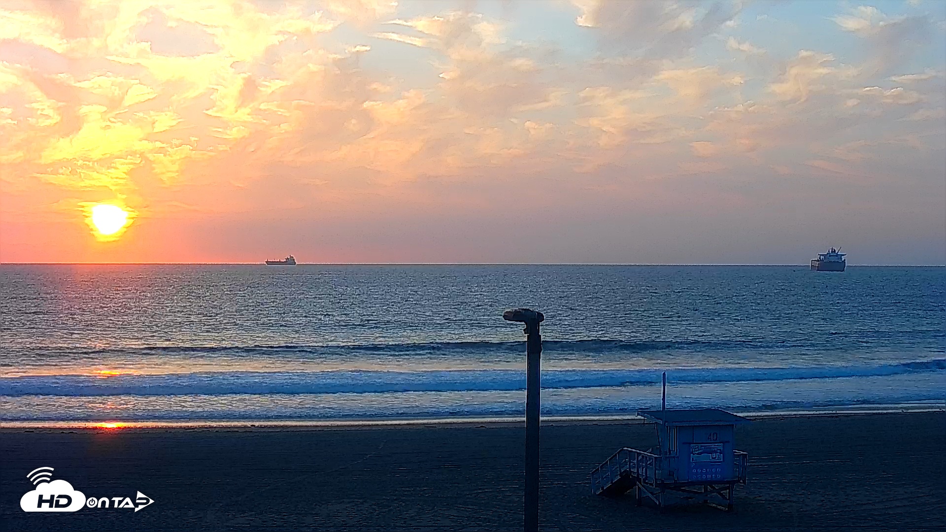 Snapshot of El Porto - Manhattan Beach Live Surf Webcam taken Nov 3, 2025, 4:50pm PST