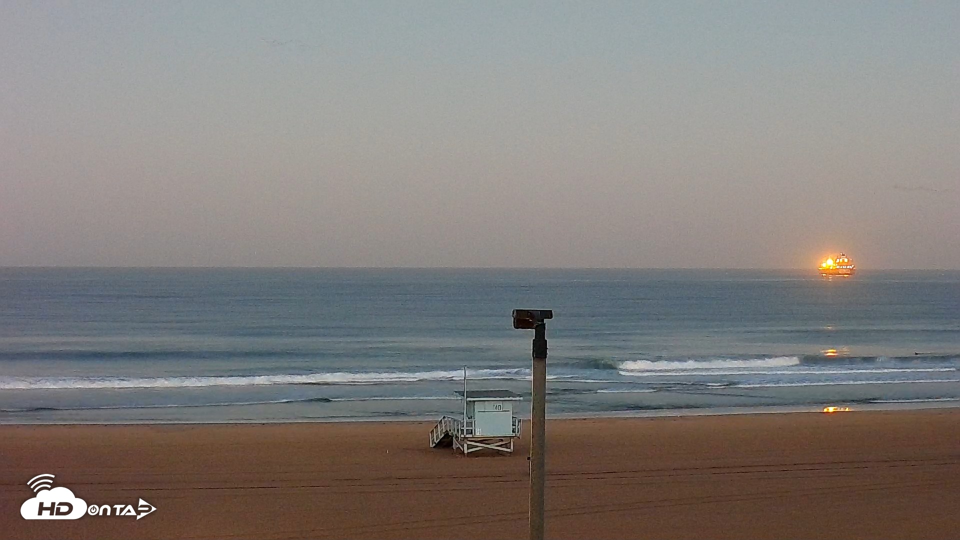 Snapshot of El Porto - Manhattan Beach Live Surf Webcam taken Sep 11, 2026, 6:11am PDT