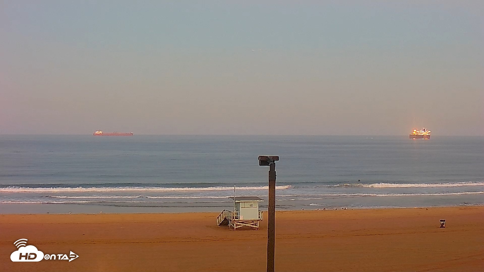 Snapshot of El Porto - Manhattan Beach Live Surf Webcam taken Aug 26, 2026, 6:07am PDT