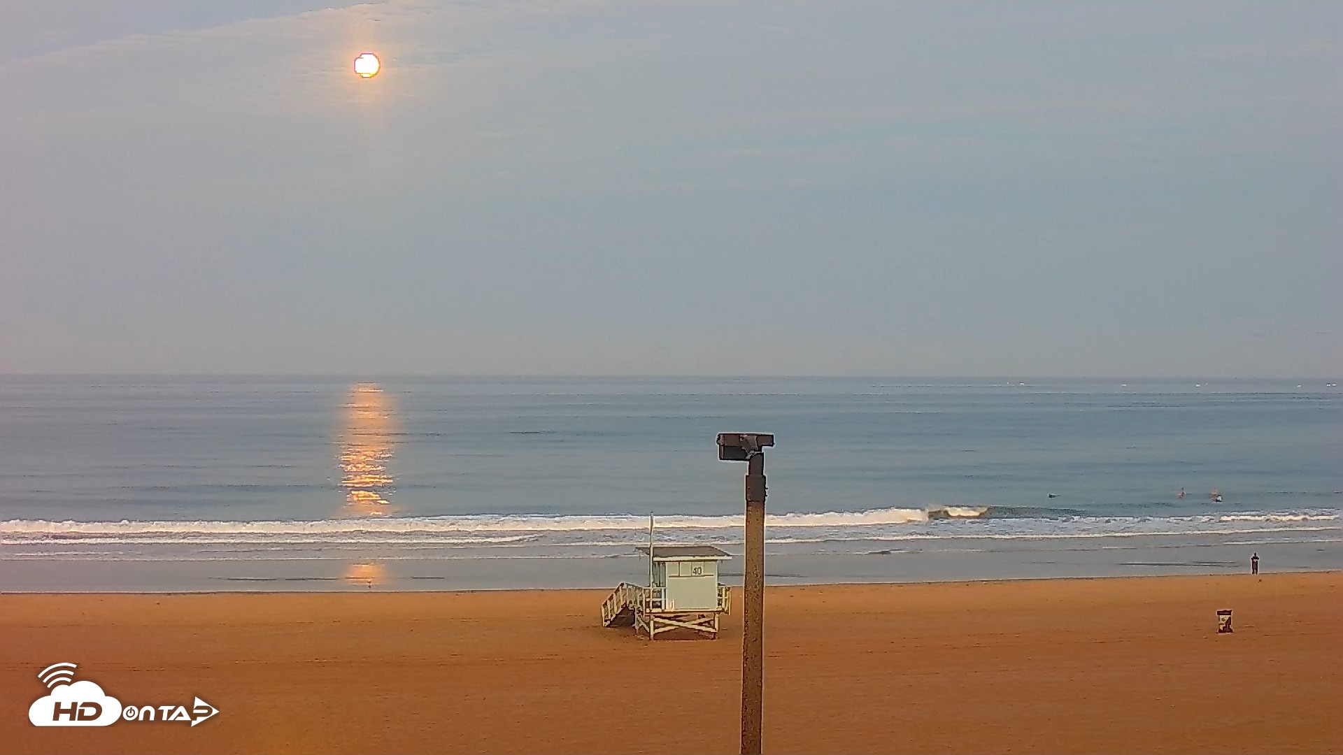 Snapshot of El Porto - Manhattan Beach Live Surf Webcam taken Aug 28, 2026, 6:12am PDT