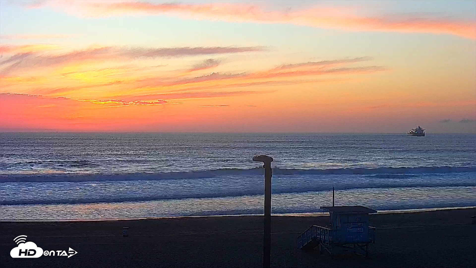Snapshot of El Porto - Manhattan Beach Live Surf Webcam taken Feb 6, 2026, 5:36pm PST
