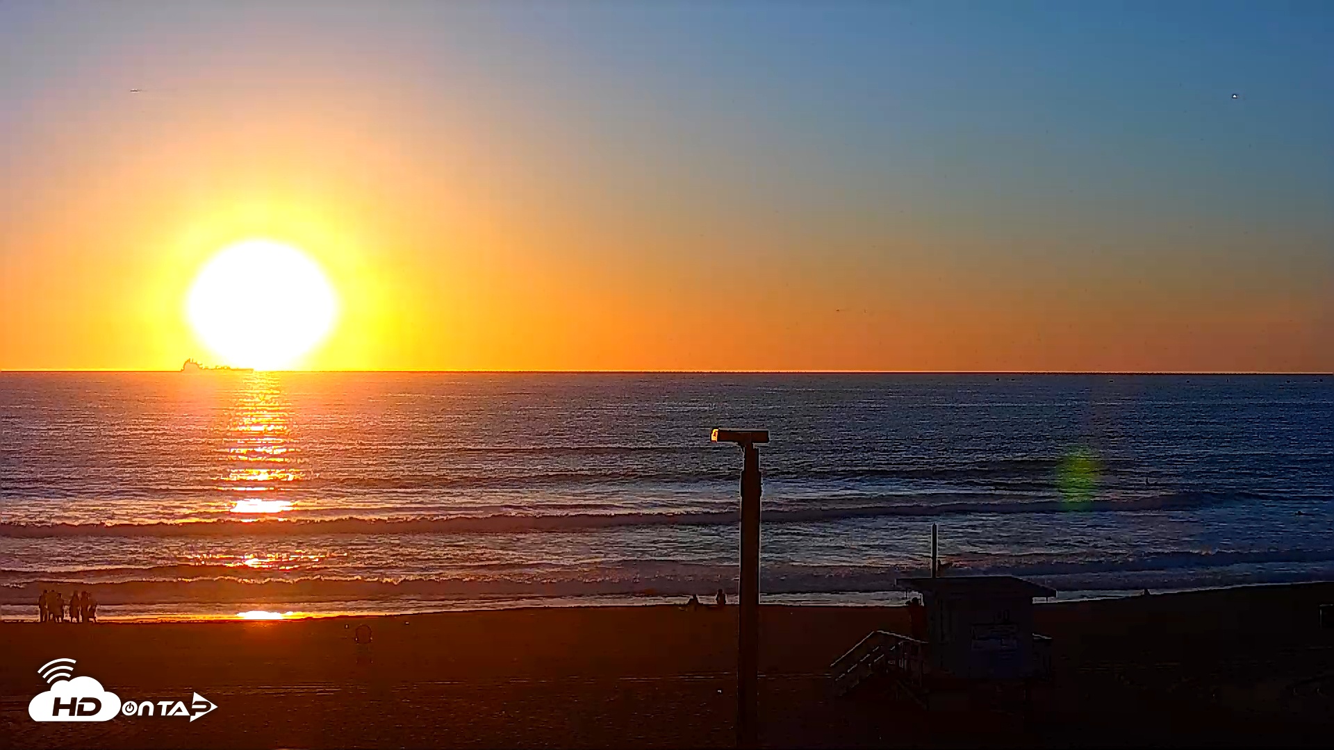 Snapshot of El Porto - Manhattan Beach Live Surf Webcam taken Feb 13, 2026, 5:26pm PST