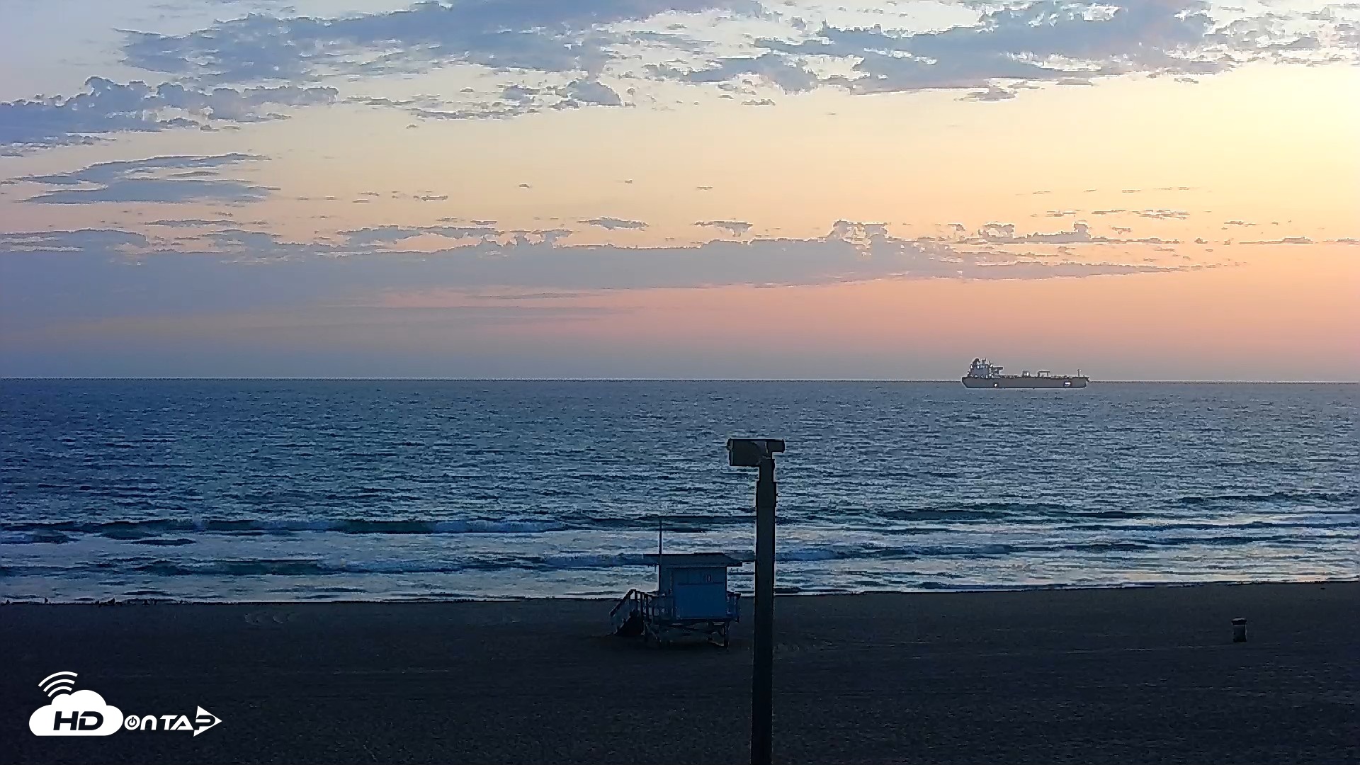 Snapshot of El Porto - Manhattan Beach Live Surf Webcam taken Aug 5, 2026, 8:03pm PDT
