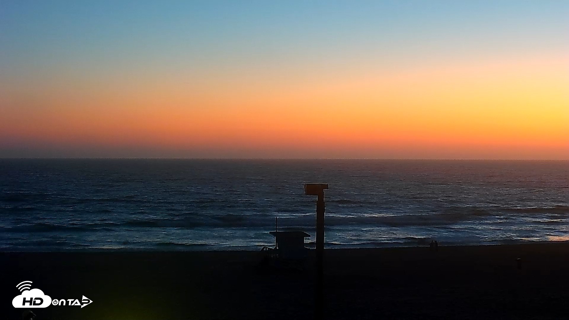 Snapshot of El Porto - Manhattan Beach Live Surf Webcam taken Aug 8, 2026, 8:19pm PDT