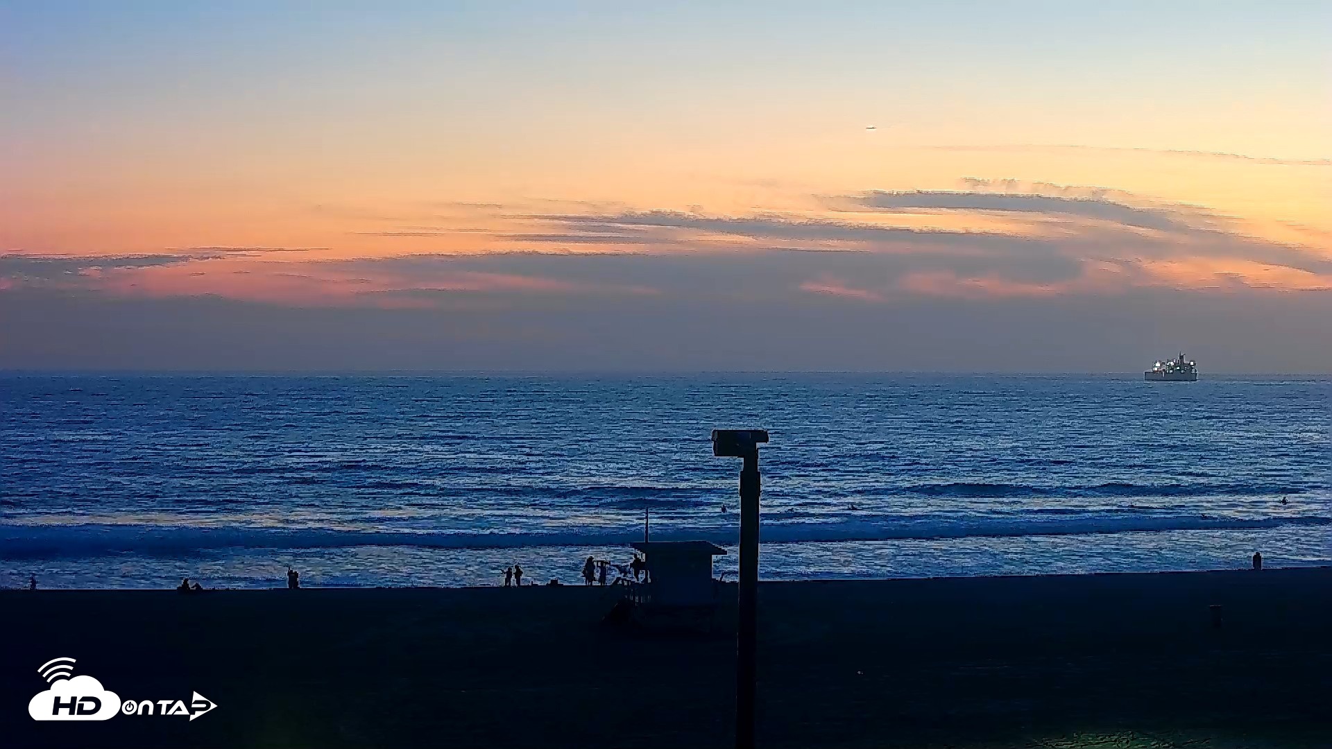 Snapshot of El Porto - Manhattan Beach Live Surf Webcam taken Aug 28, 2026, 7:47pm PDT