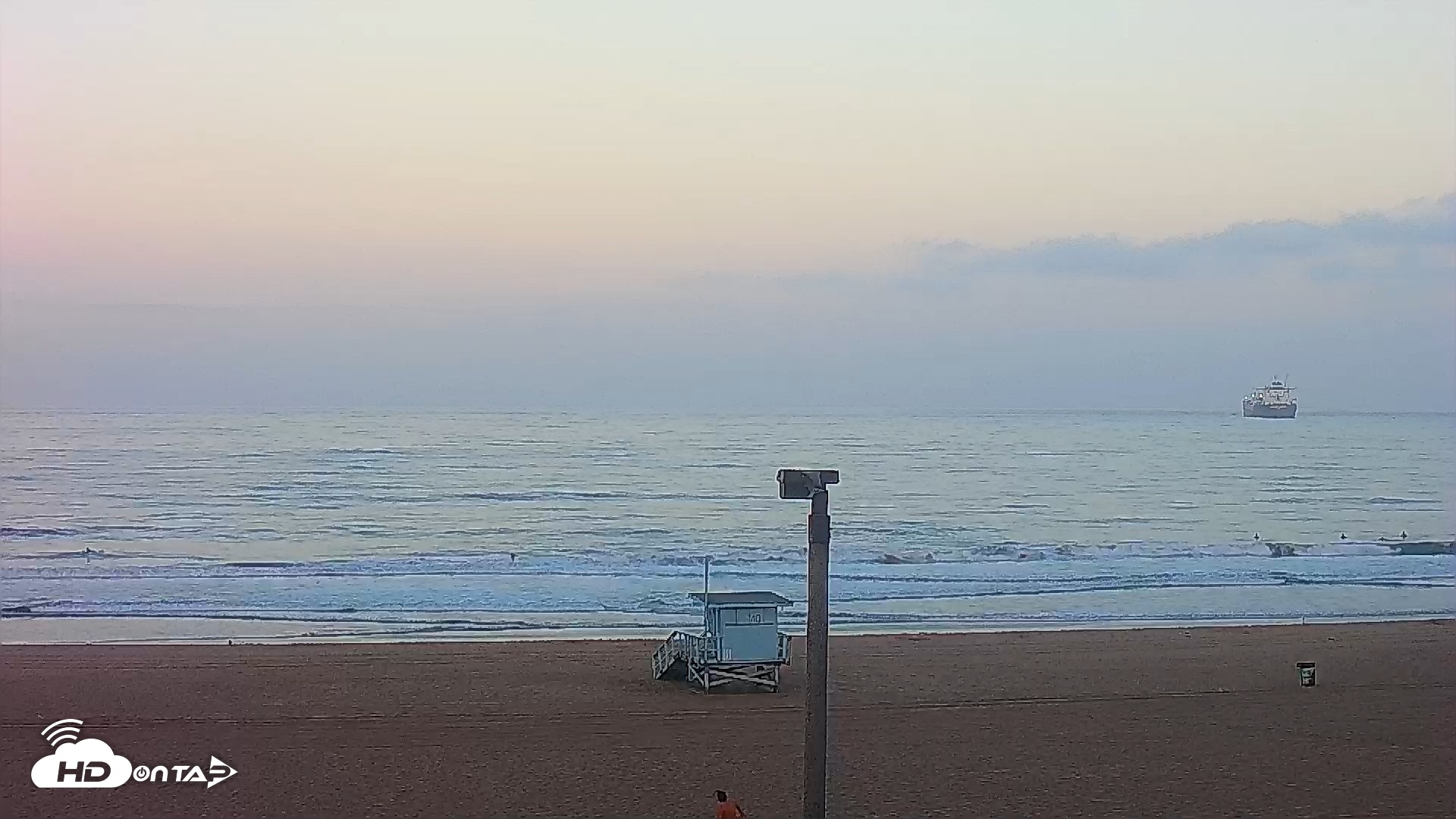 Snapshot of El Porto - Manhattan Beach Live Surf Webcam taken Aug 31, 2026, 6:36am PDT