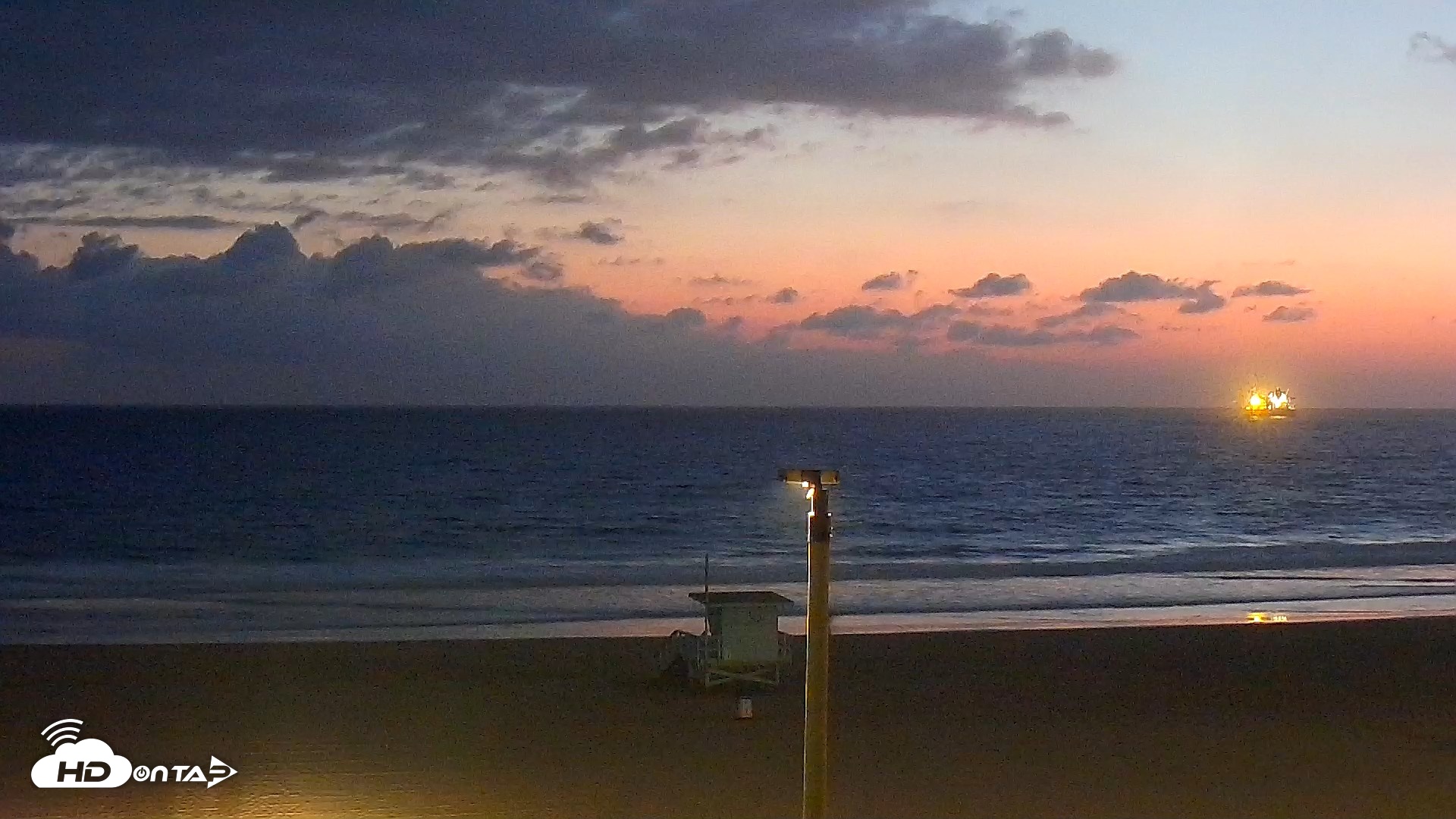 Snapshot of El Porto - Manhattan Beach Live Surf Webcam taken Sep 16, 2026, 7:35pm PDT