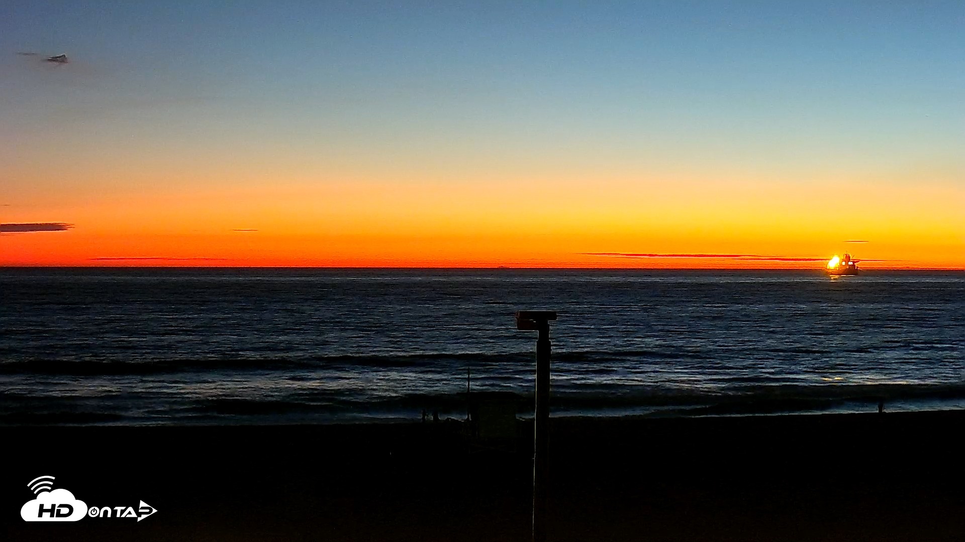 Snapshot of El Porto - Manhattan Beach Live Surf Webcam taken Sep 9, 2026, 7:45pm PDT