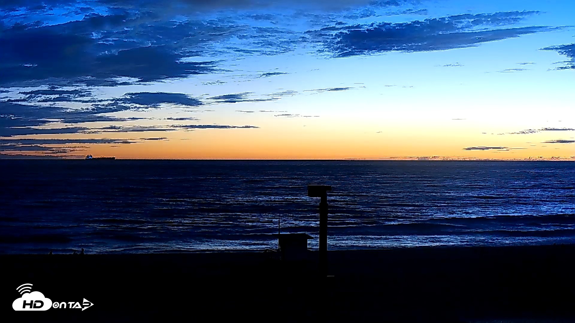 Snapshot of El Porto - Manhattan Beach Live Surf Webcam taken Sep 7, 2026, 7:37pm PDT