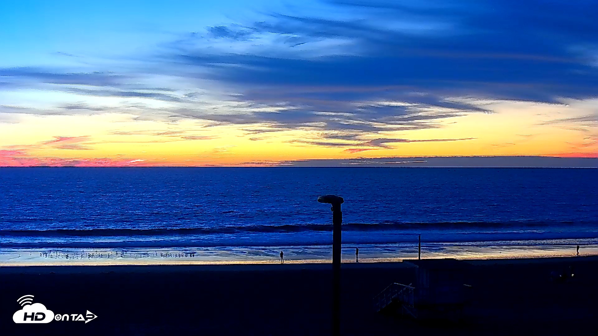 Snapshot of El Porto - Manhattan Beach Live Surf Webcam taken Nov 5, 2025, 5:22pm PST