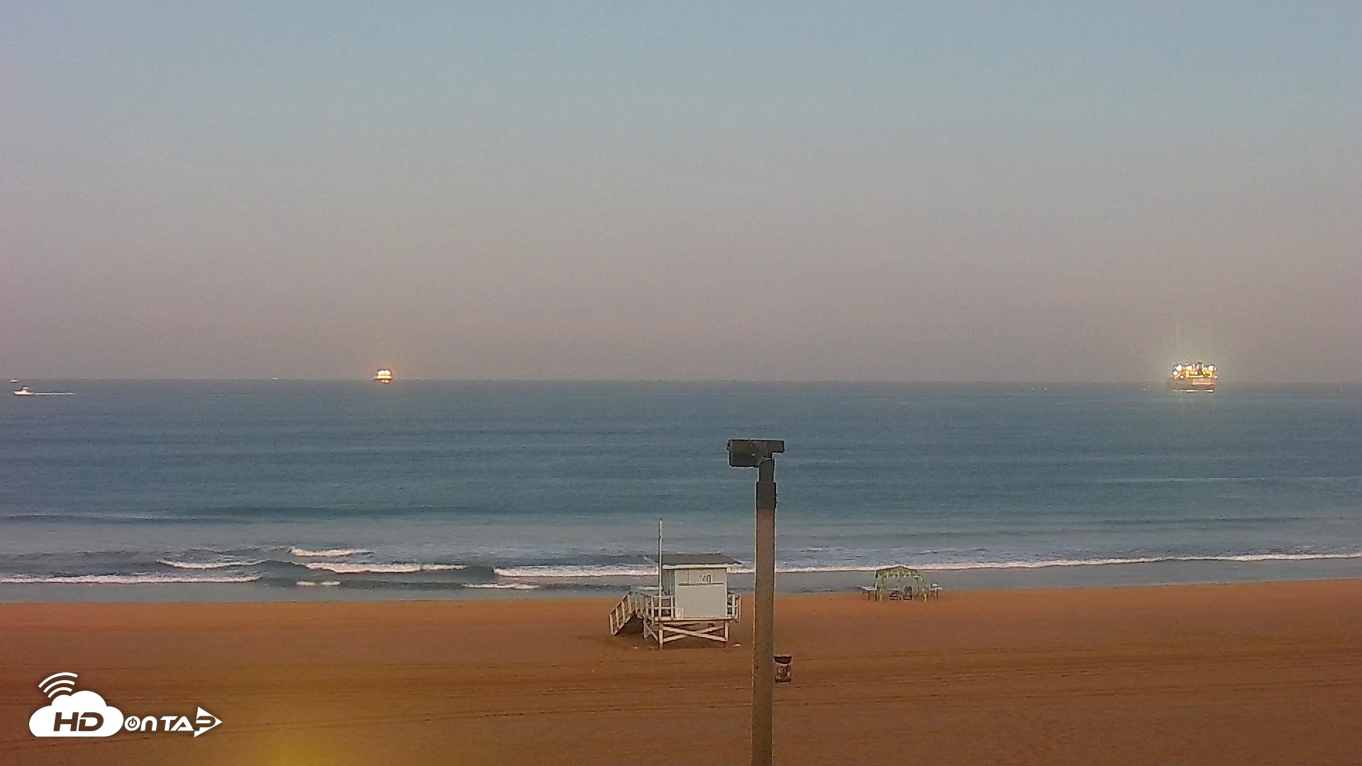 Snapshot of El Porto - Manhattan Beach Live Surf Webcam taken Sep 5, 2026, 6:10am PDT