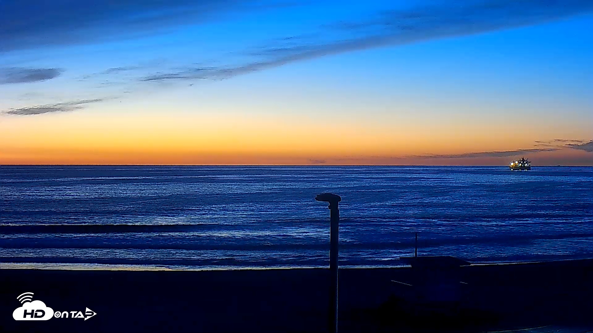 Snapshot of El Porto - Manhattan Beach Live Surf Webcam taken Jan 28, 2026, 5:51pm PST