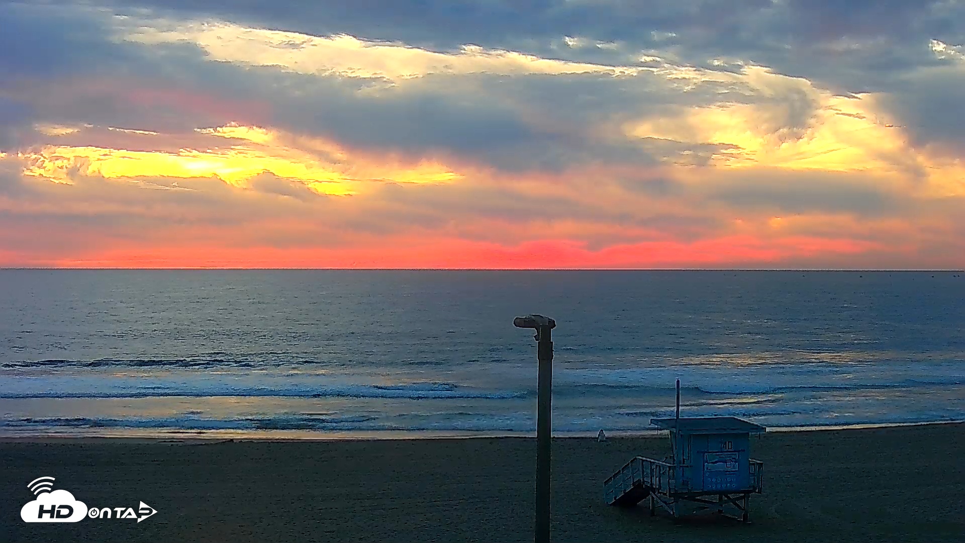 Snapshot of El Porto - Manhattan Beach Live Surf Webcam taken Jan 25, 2026, 5:36pm PST