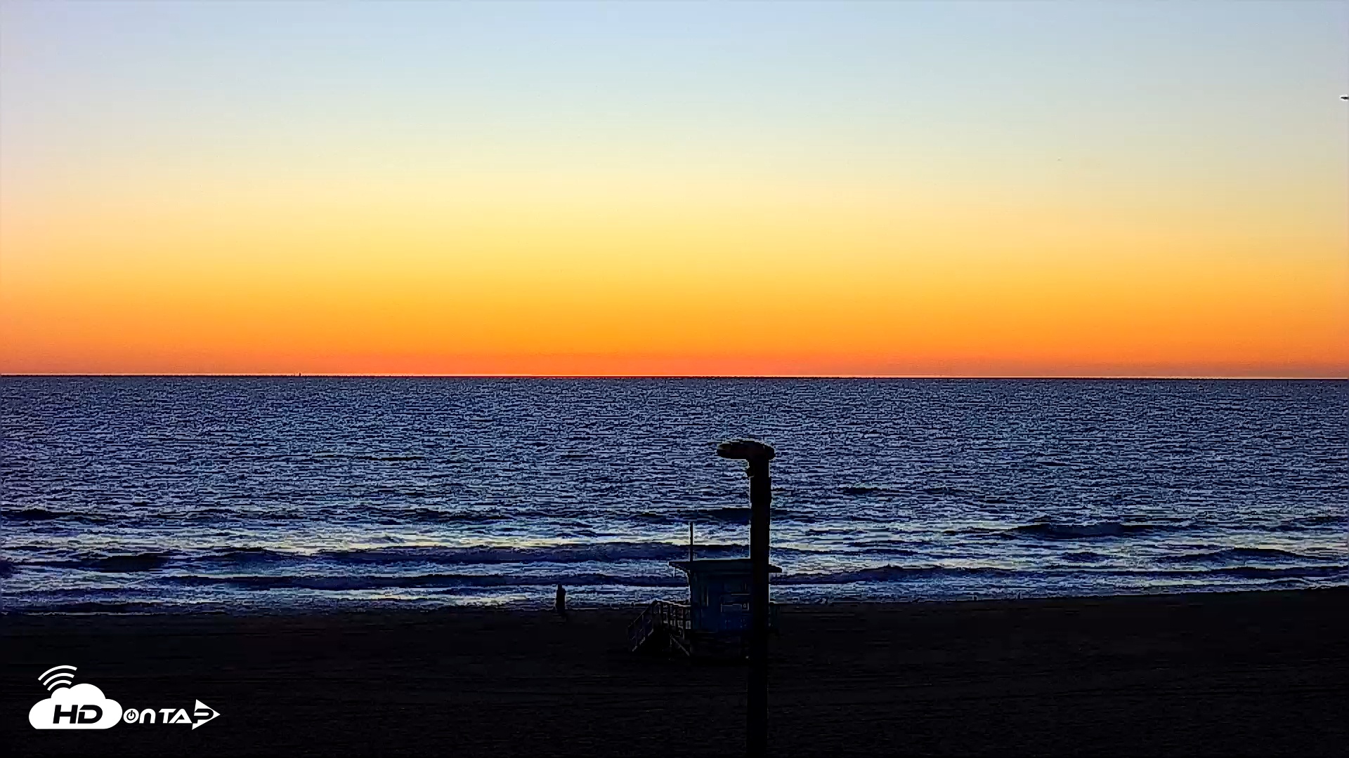 Snapshot of El Porto - Manhattan Beach Live Surf Webcam taken Oct 15, 2025, 6:24pm PDT