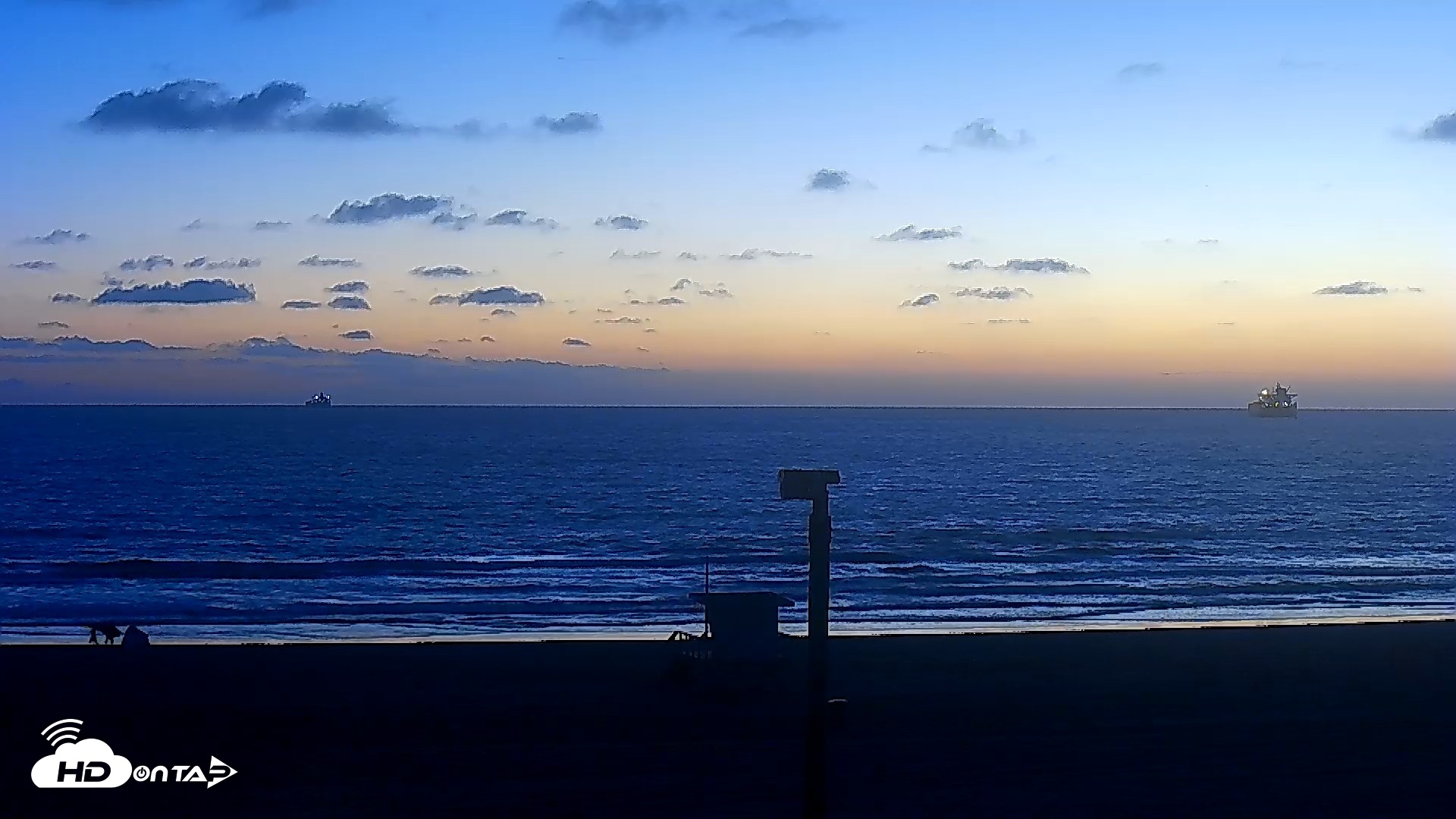 Snapshot of El Porto - Manhattan Beach Live Surf Webcam taken Sep 3, 2026, 7:39pm PDT