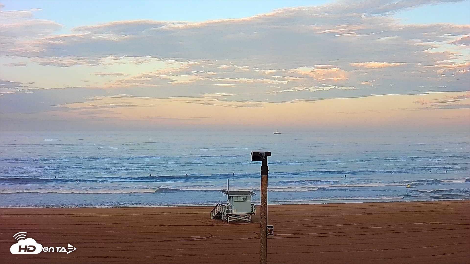 Snapshot of El Porto - Manhattan Beach Live Surf Webcam taken Sep 8, 2026, 7:05am PDT