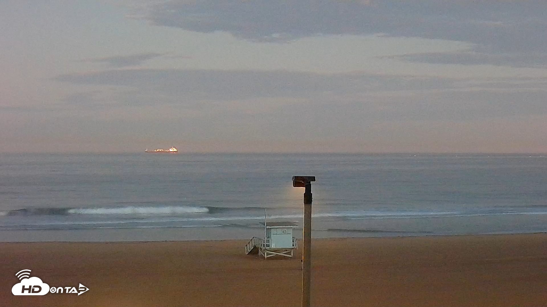 Snapshot of El Porto - Manhattan Beach Live Surf Webcam taken Sep 9, 2026, 6:07am PDT