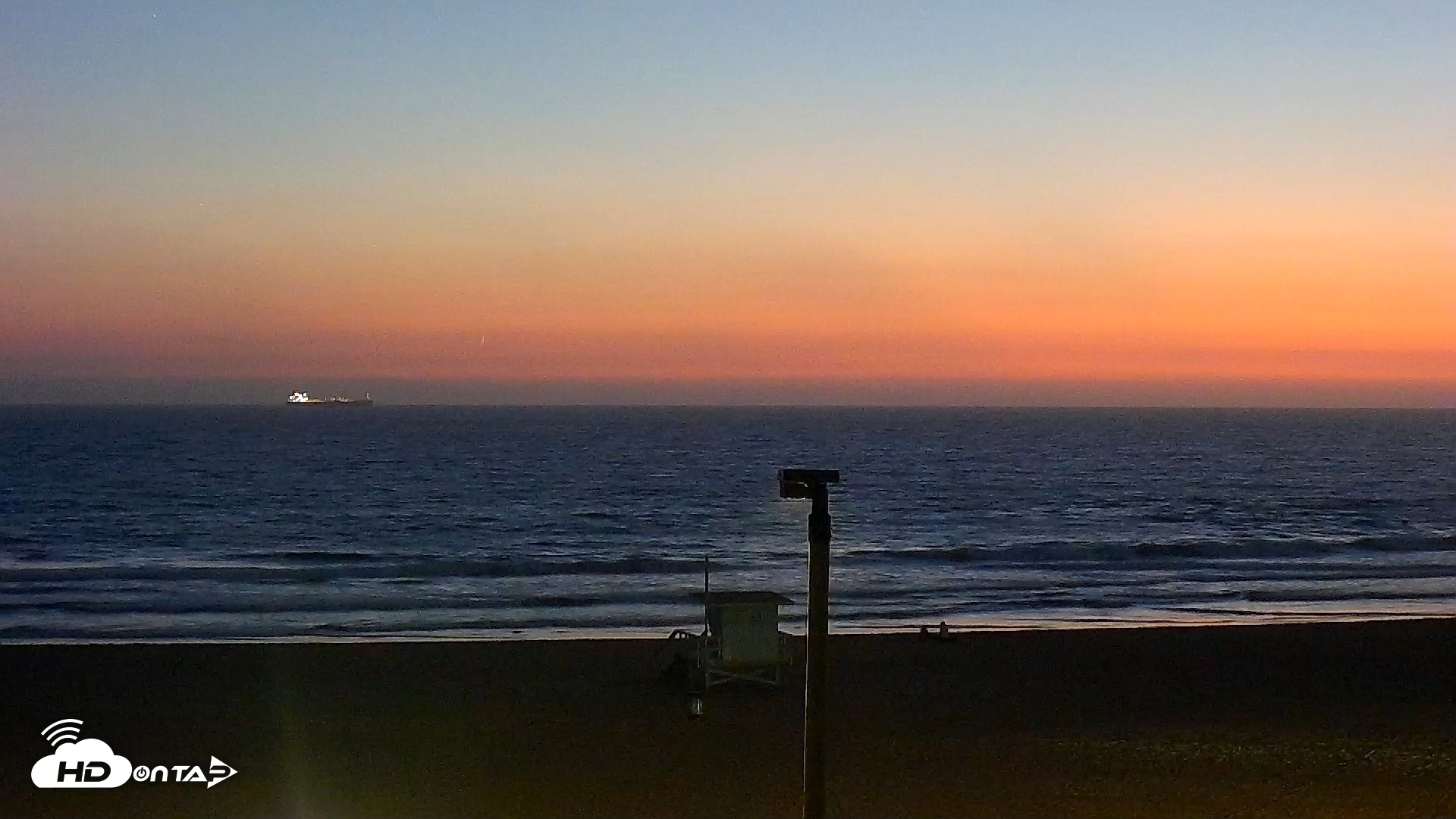 Snapshot of El Porto - Manhattan Beach Live Surf Webcam taken Sep 12, 2026, 7:40pm PDT