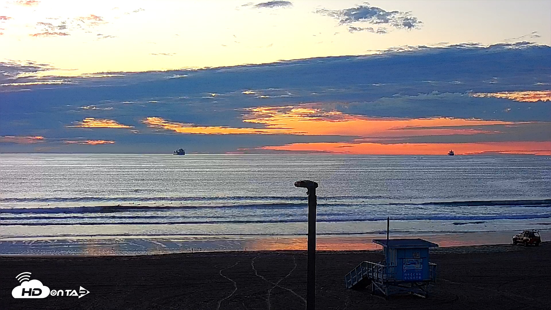 Snapshot of El Porto - Manhattan Beach Live Surf Webcam taken Jan 6, 2026, 5:00pm PST