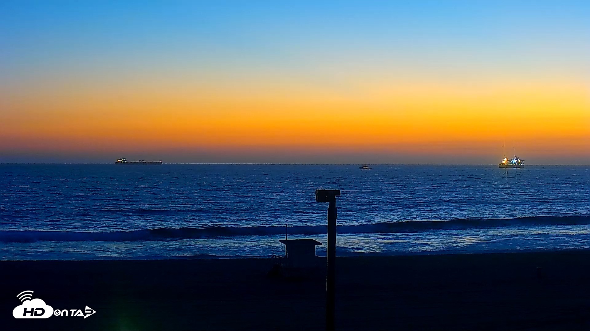 Snapshot of El Porto - Manhattan Beach Live Surf Webcam taken Aug 25, 2026, 7:57pm PDT
