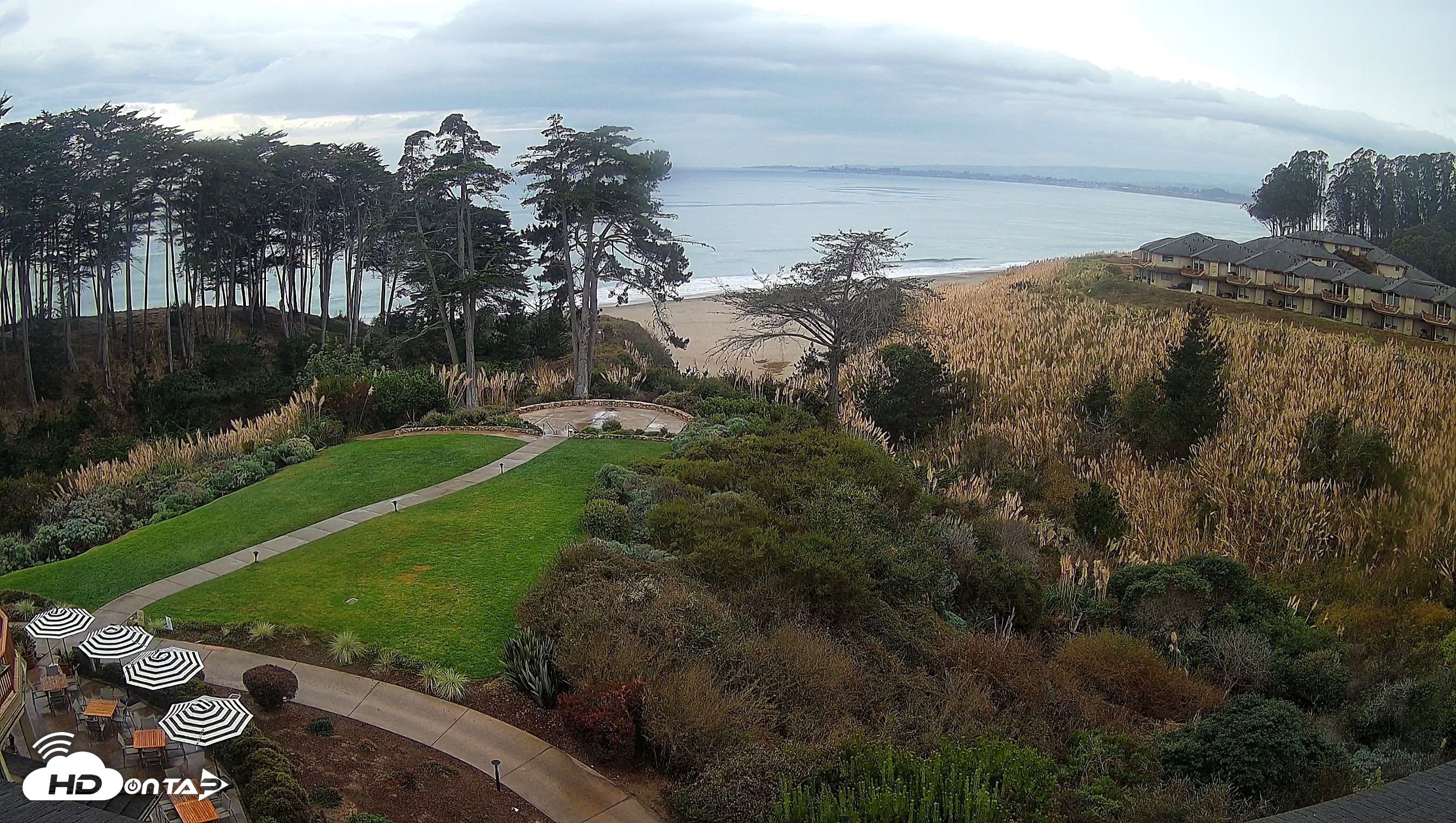 Snapshot of Monterey Bay's Seascape Beach Resort Live Webcam taken Oct 21, 2026, 12:14pm PDT