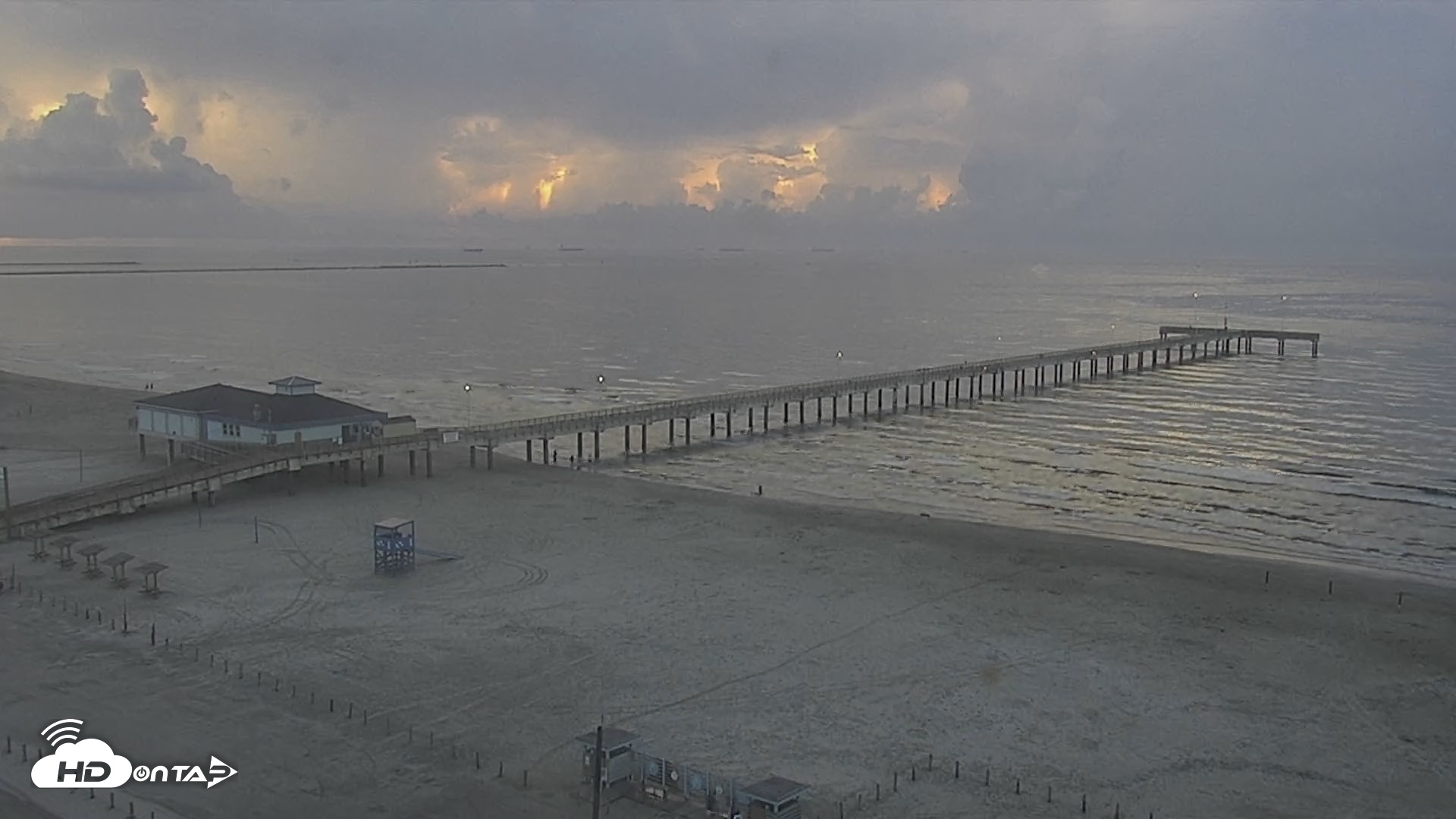 Snapshot of The Dunes - Port Aransas Live Beach Cam taken Aug 29, 2026, 8:10am CDT