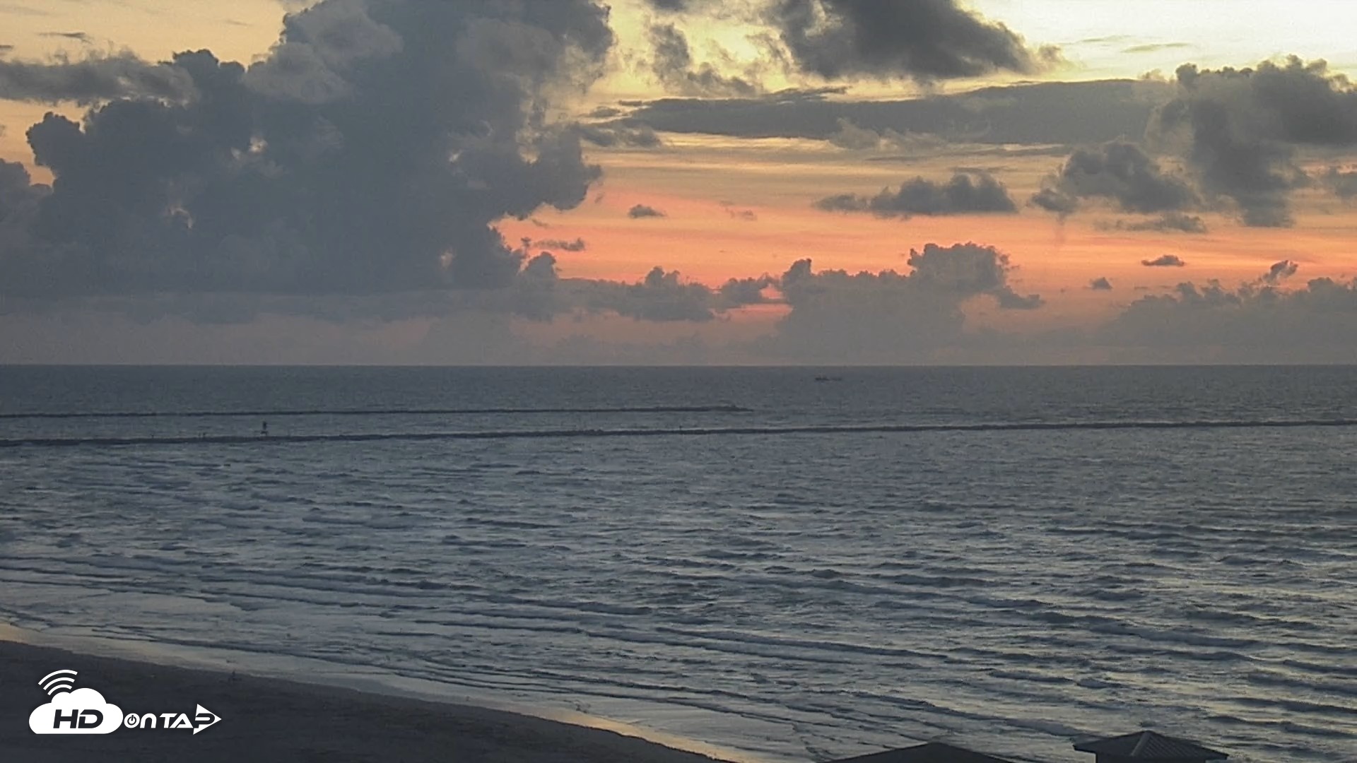 Snapshot of The Dunes - Port Aransas Live Beach Cam taken Sep 29, 2026, 7:02am CDT