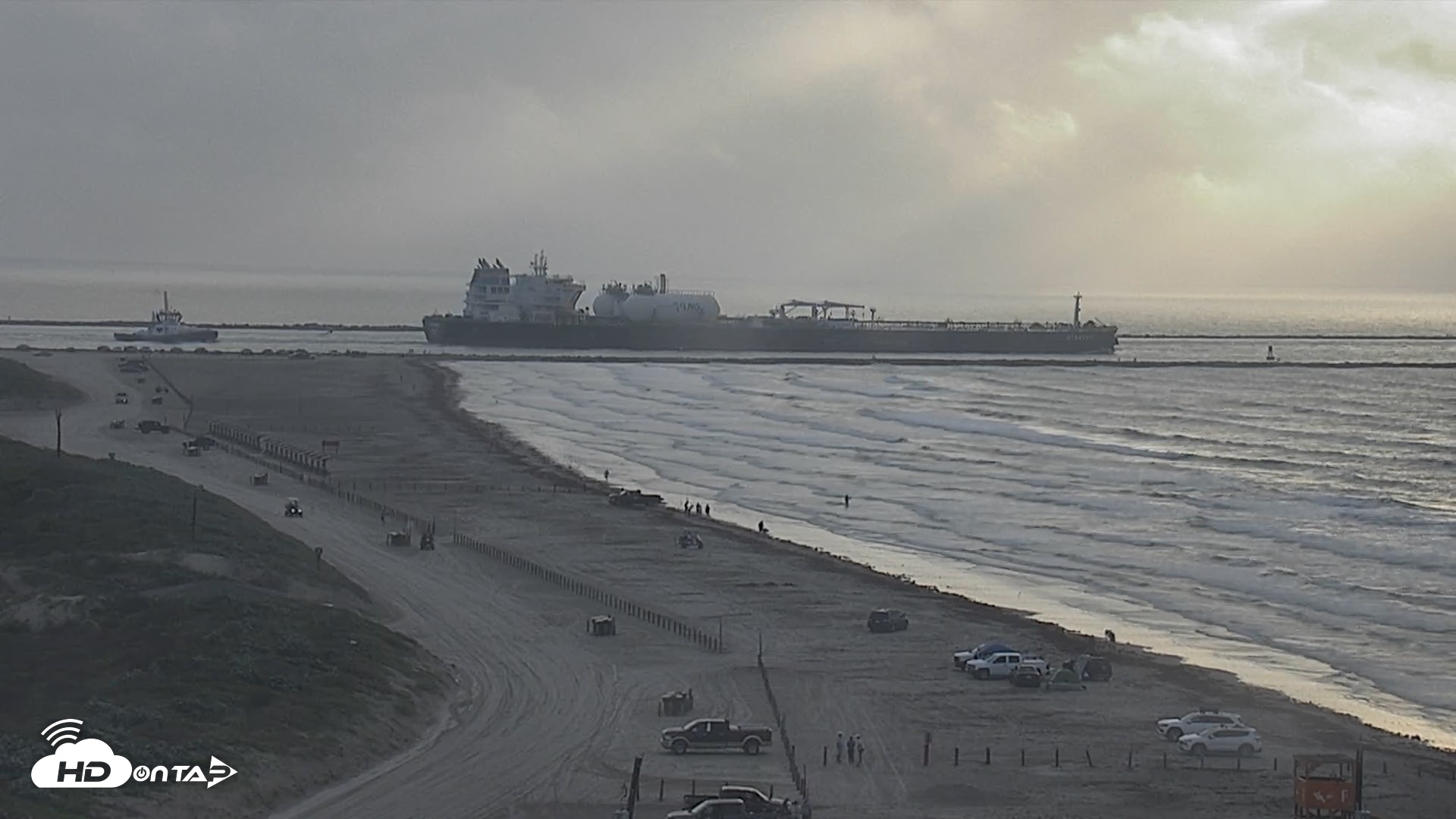 Snapshot of The Dunes - Port Aransas Live Beach Cam taken May 10, 2026, 7:32am CDT