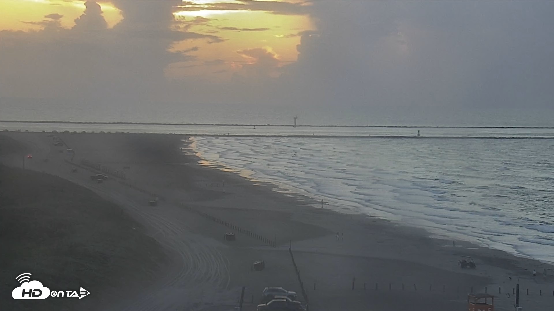 Snapshot of The Dunes - Port Aransas Live Beach Cam taken Aug 10, 2026, 6:59am CDT