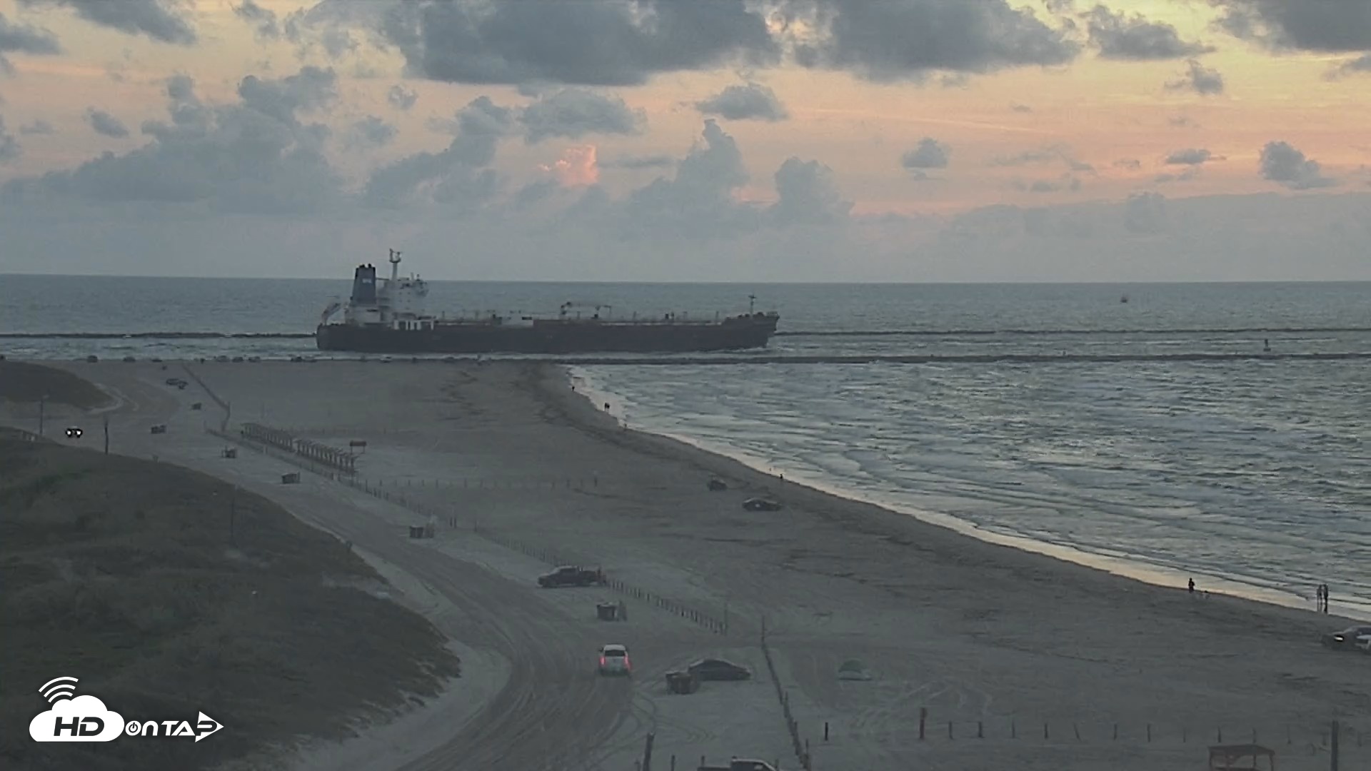 Snapshot of The Dunes - Port Aransas Live Beach Cam taken Sep 29, 2026, 7:20am CDT