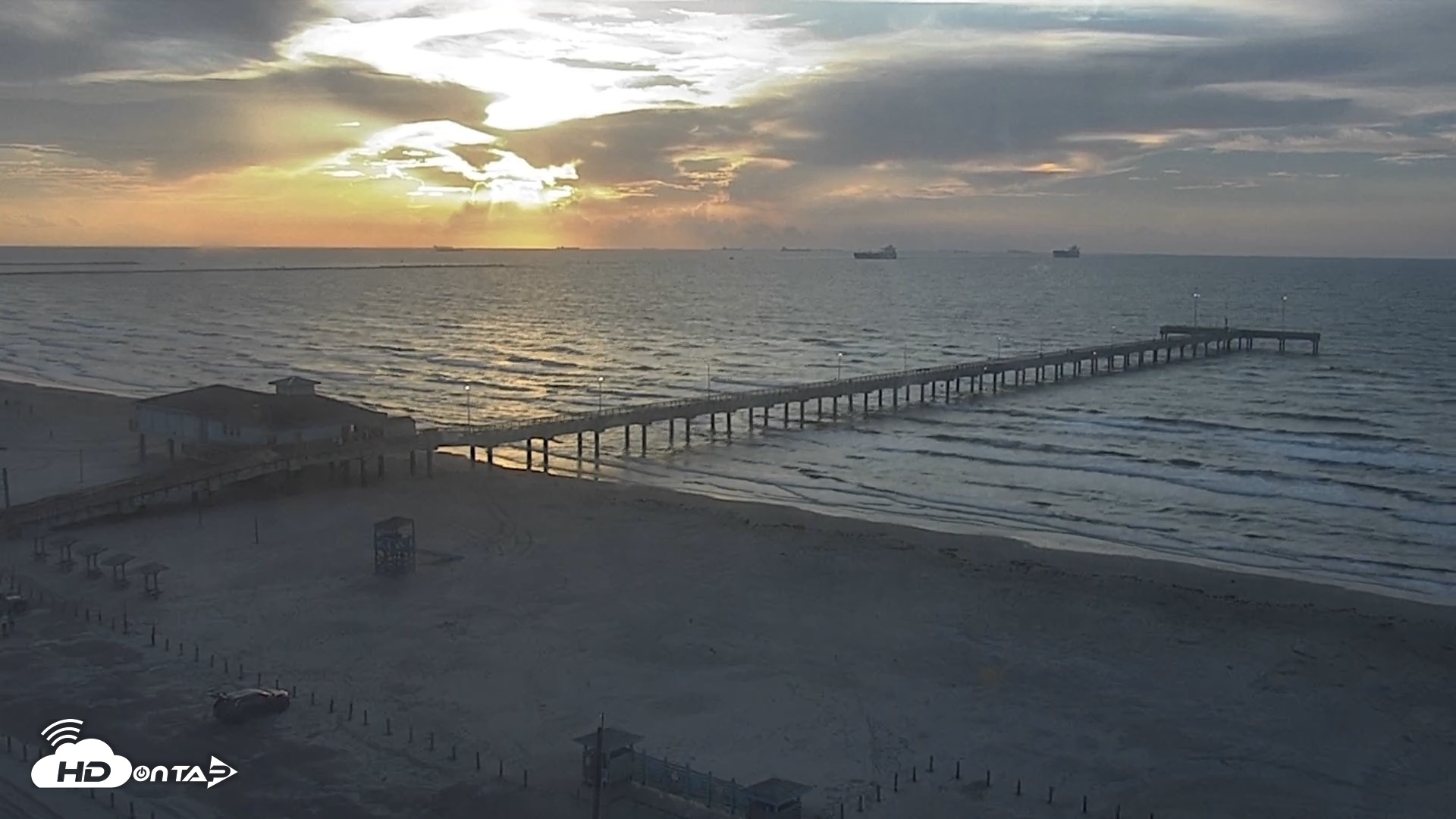 Snapshot of The Dunes - Port Aransas Live Beach Cam taken Sep 4, 2026, 7:32am CDT