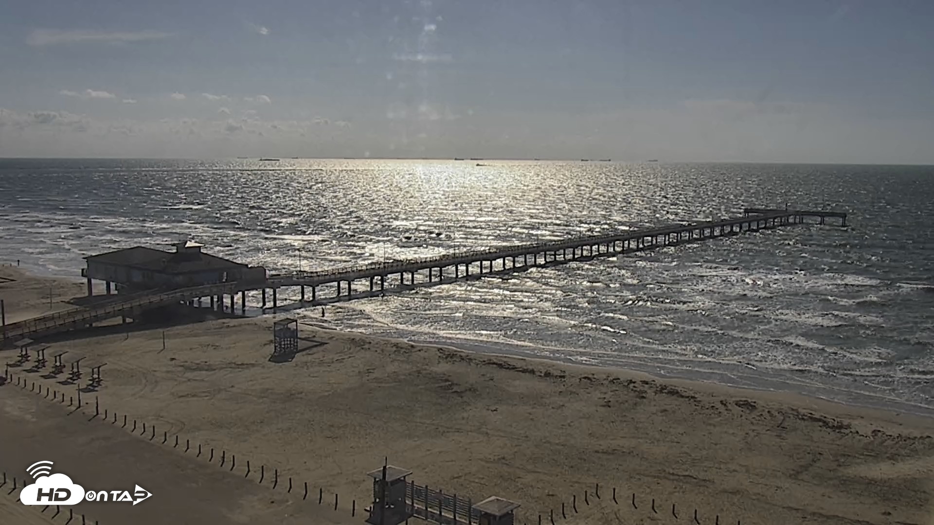 Snapshot of The Dunes - Port Aransas Live Beach Cam taken May 4, 2026, 9:40am CDT