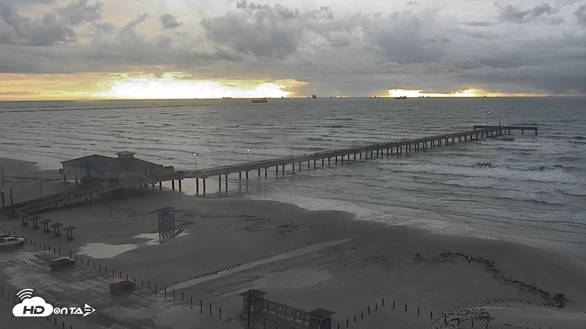Snapshot of The Dunes - Port Aransas Live Beach Cam taken Oct 2, 2026, 7:51am CDT