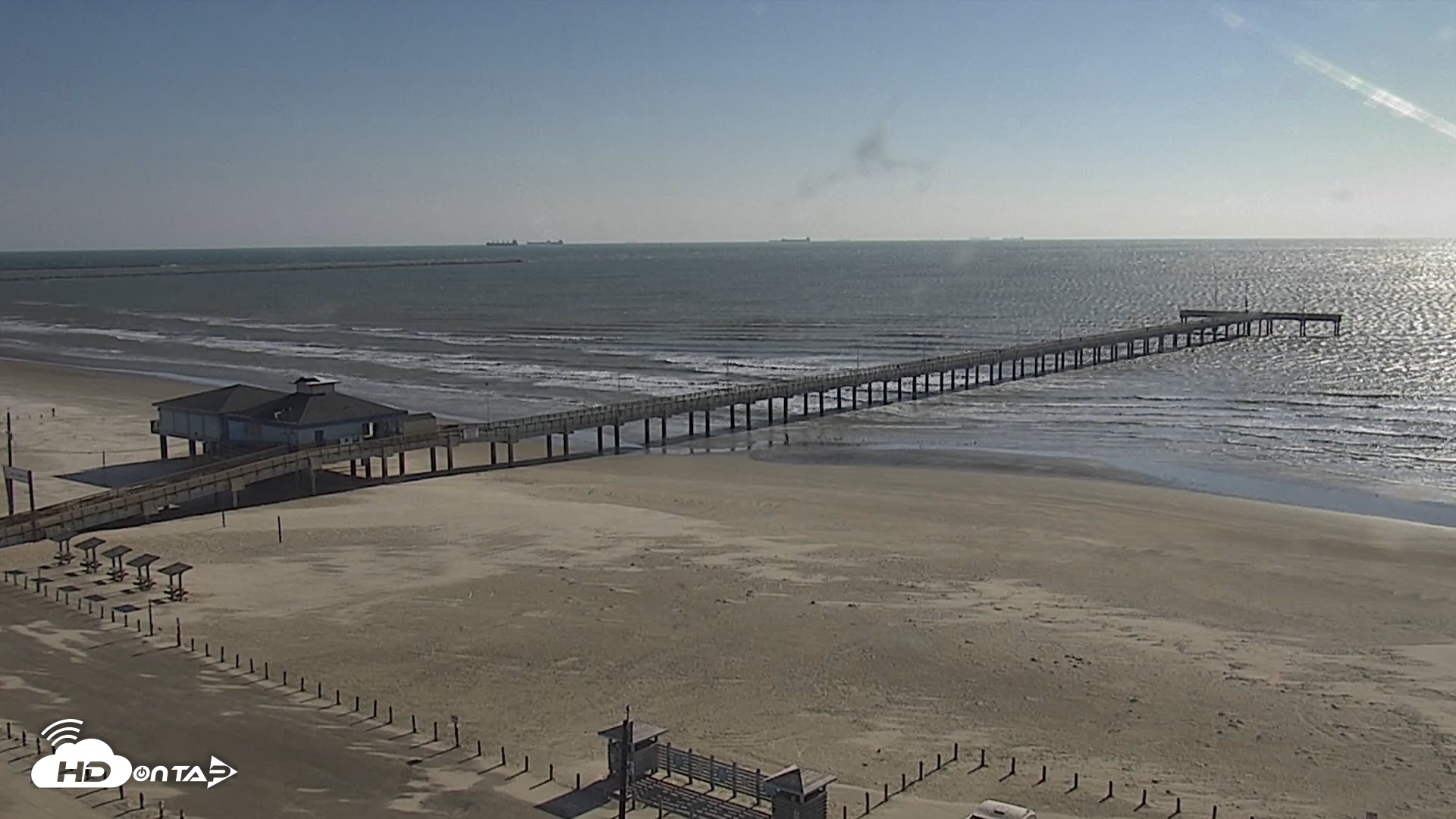 Snapshot of The Dunes - Port Aransas Live Beach Cam taken Jan 31, 2026, 9:55am CST