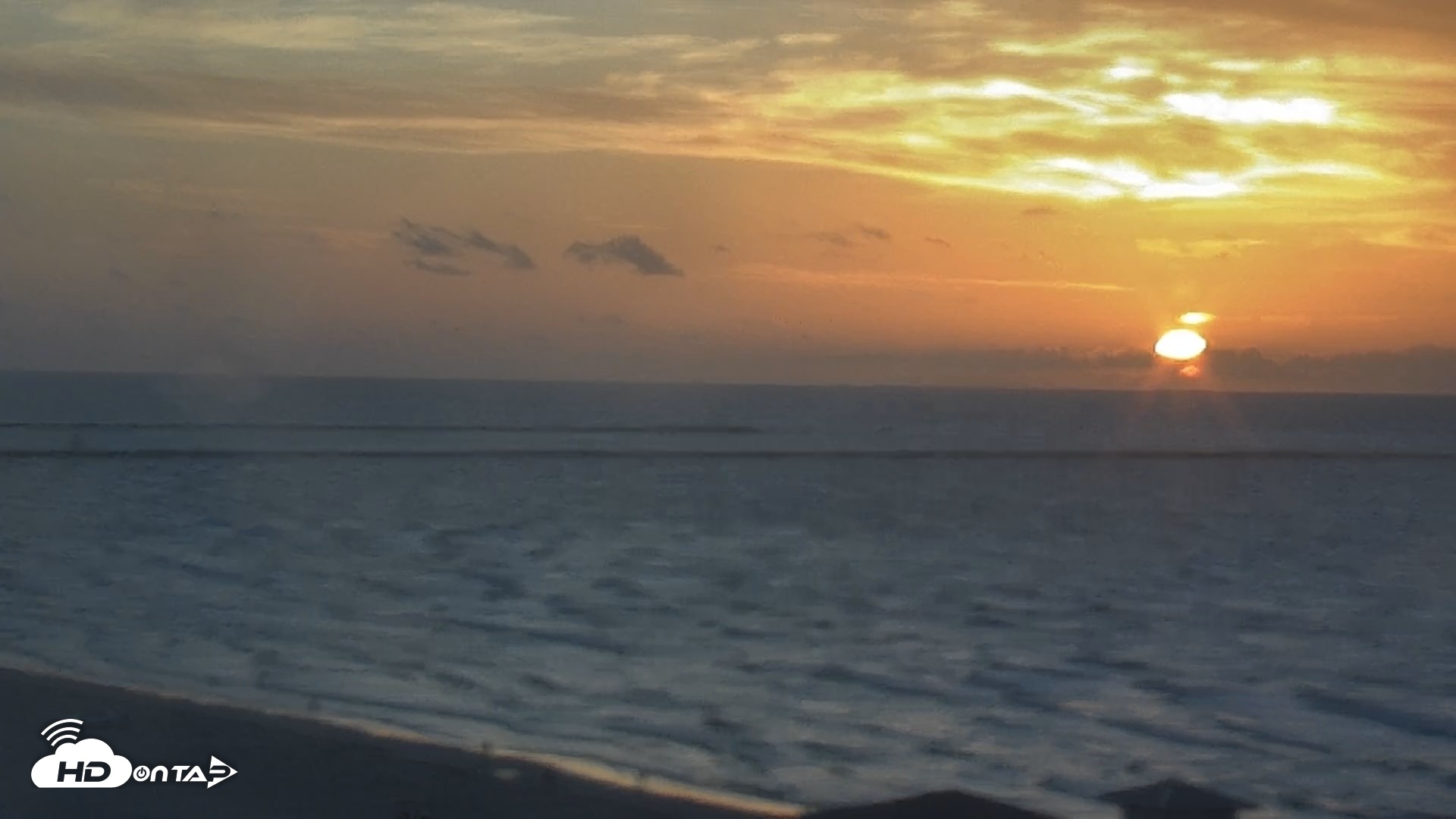 Snapshot of The Dunes - Port Aransas Live Beach Cam taken Aug 19, 2026, 7:04am CDT