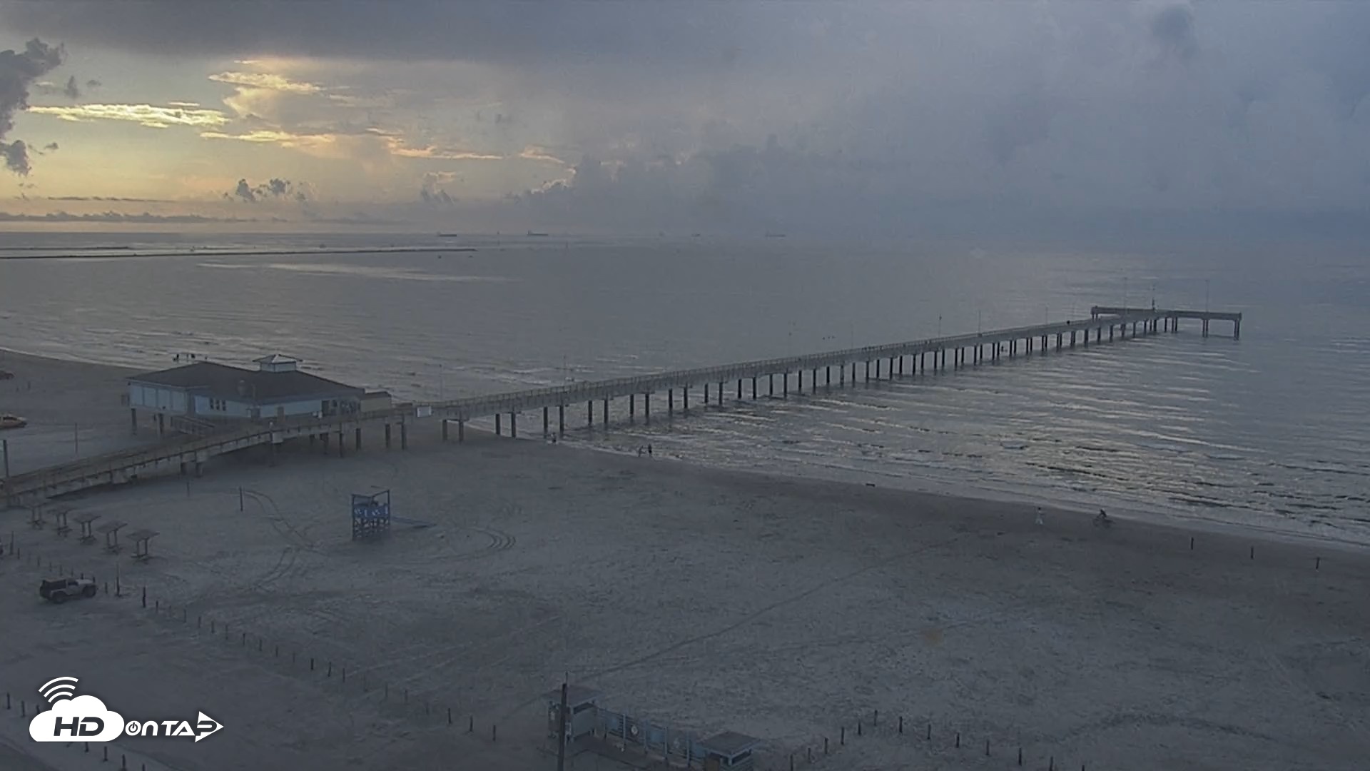 Snapshot of The Dunes - Port Aransas Live Beach Cam taken Aug 29, 2026, 8:53am CDT
